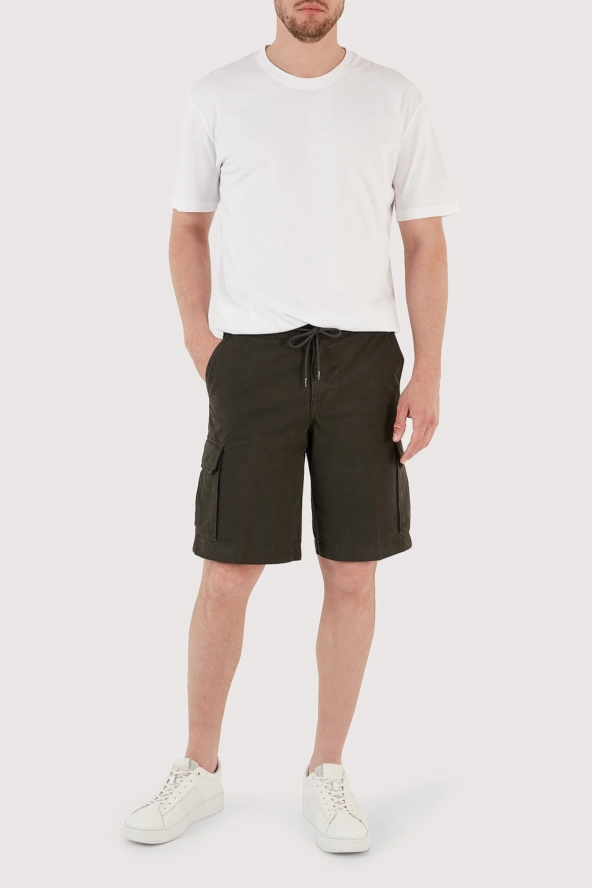 Emporio Armani Pamuklu Regular Fit Kargo Erkek Short 211835 3R471 06154 ANTRASİT - 1