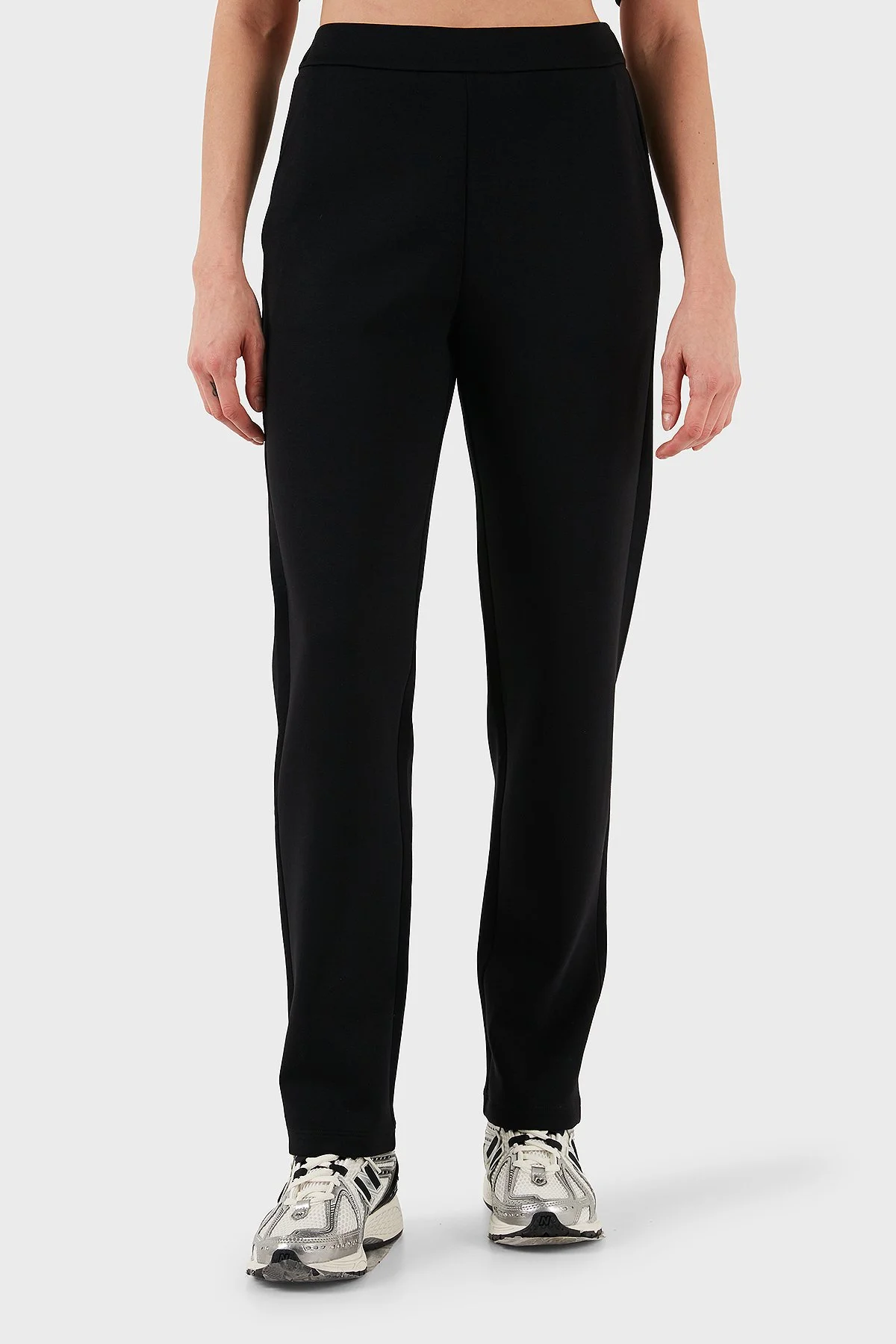 Emporio Armani Pamuklu Regular Fit Lastikli Bel Düz Paça Bayan Pantolon EW001362 AF10002 UC001 SİYAH - 5