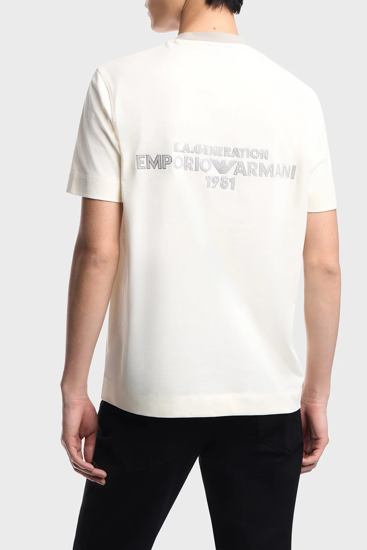 Emporio Armani Pamuklu Regular Fit Logolu Bisiklet Yaka Erkek T Shirt EM005257 AF13715 U1055 BEYAZ - 3