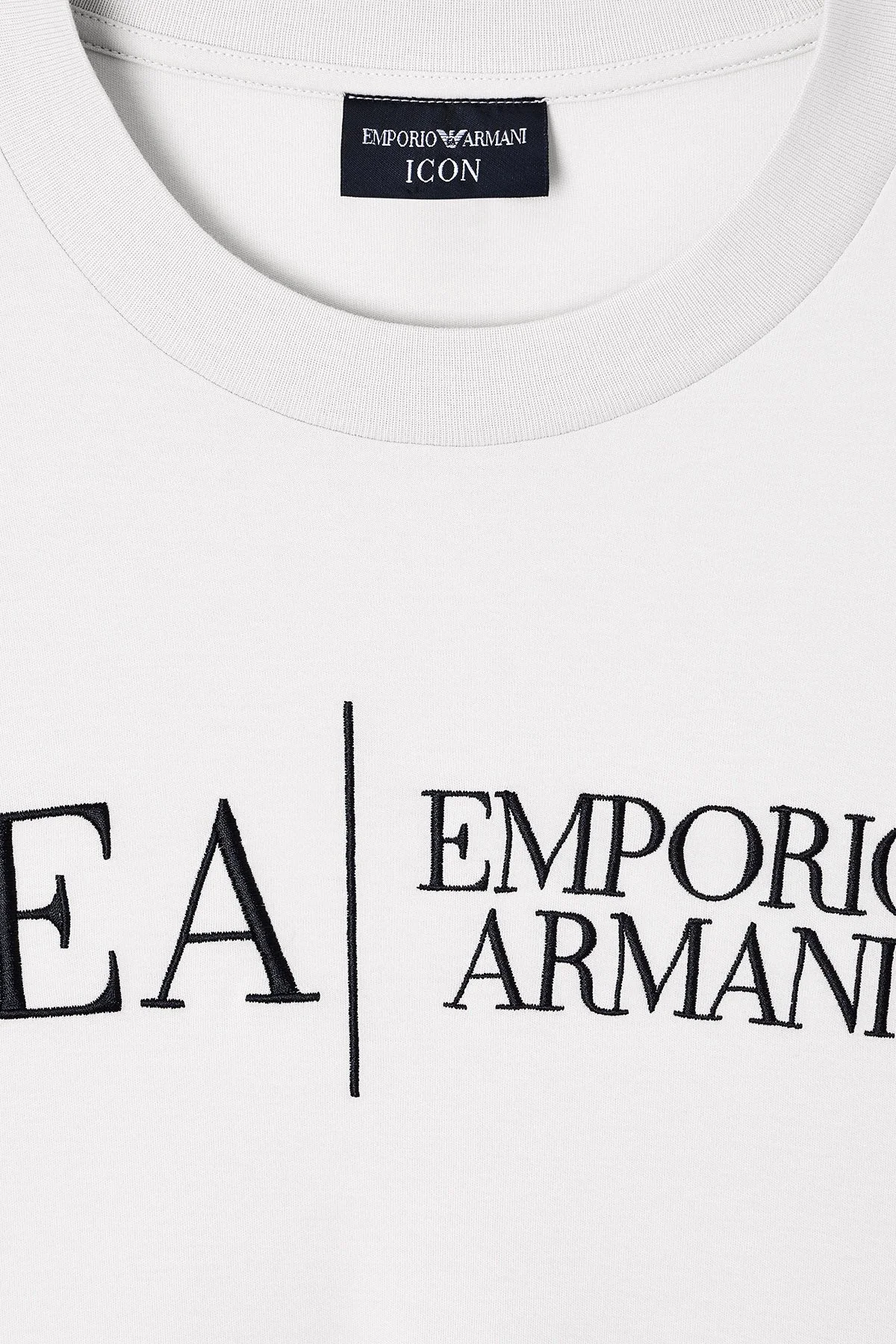 Emporio Armani Pamuklu Regular Fit Logolu Bisiklet Yaka Erkek T Shirt EM005551 AF25183 F0038 BEYAZ - 4