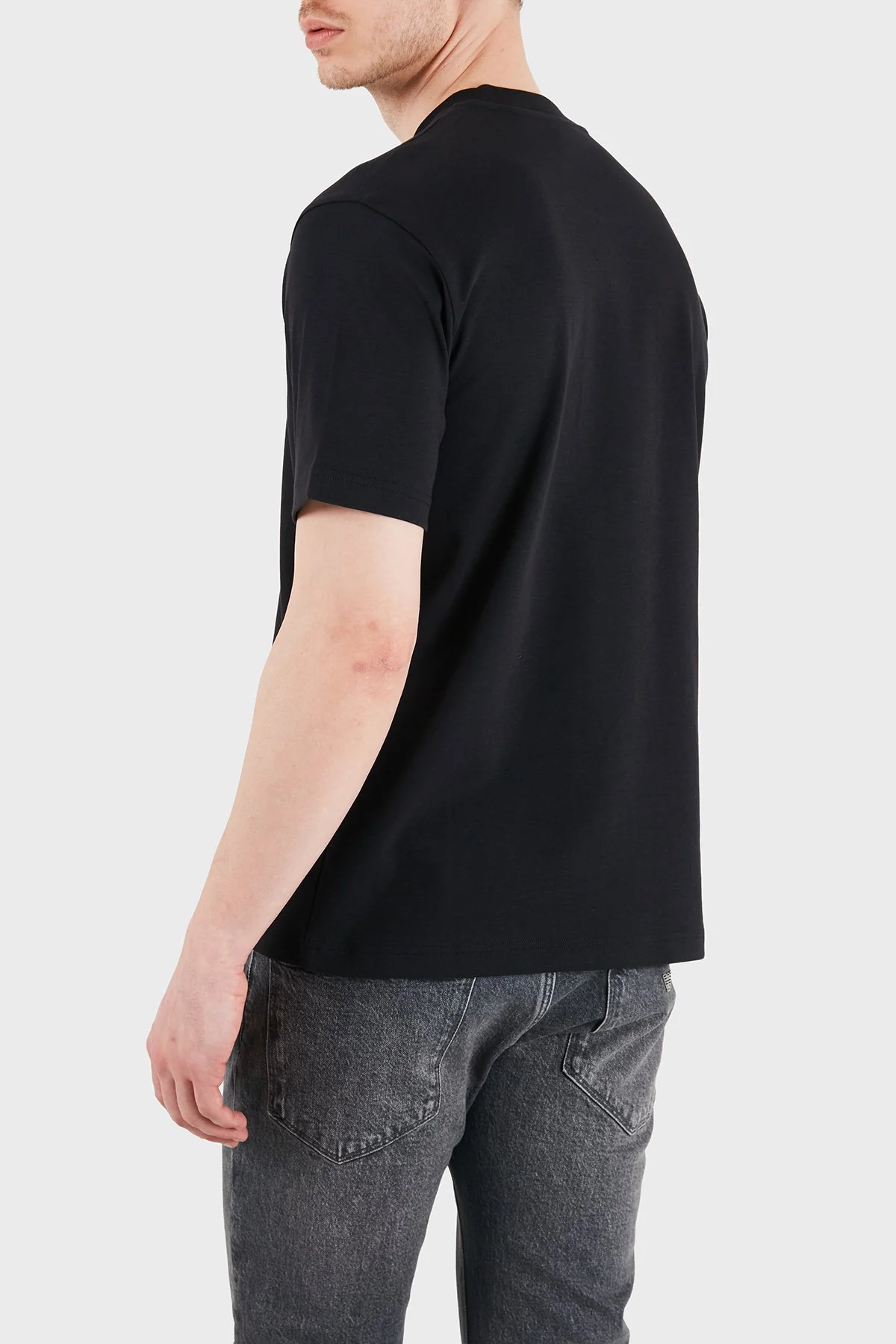 Emporio Armani Pamuklu Regular Fit Logolu Bisiklet Yaka Erkek T Shirt EM005551 AF25183 F8097 SİYAH - 3