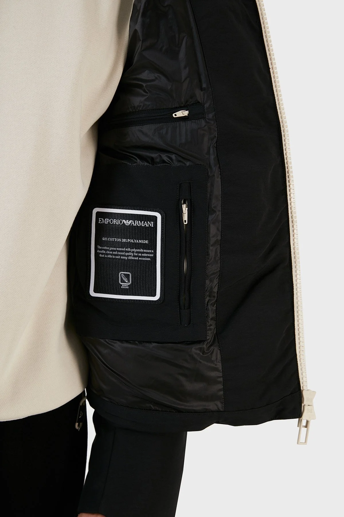 Emporio Armani Pamuklu Regular Fit Ördek Tüyü Dolgulu Şişme Erkek Mont 6L1BL7 1NKZZ 0999 SİYAH - 4