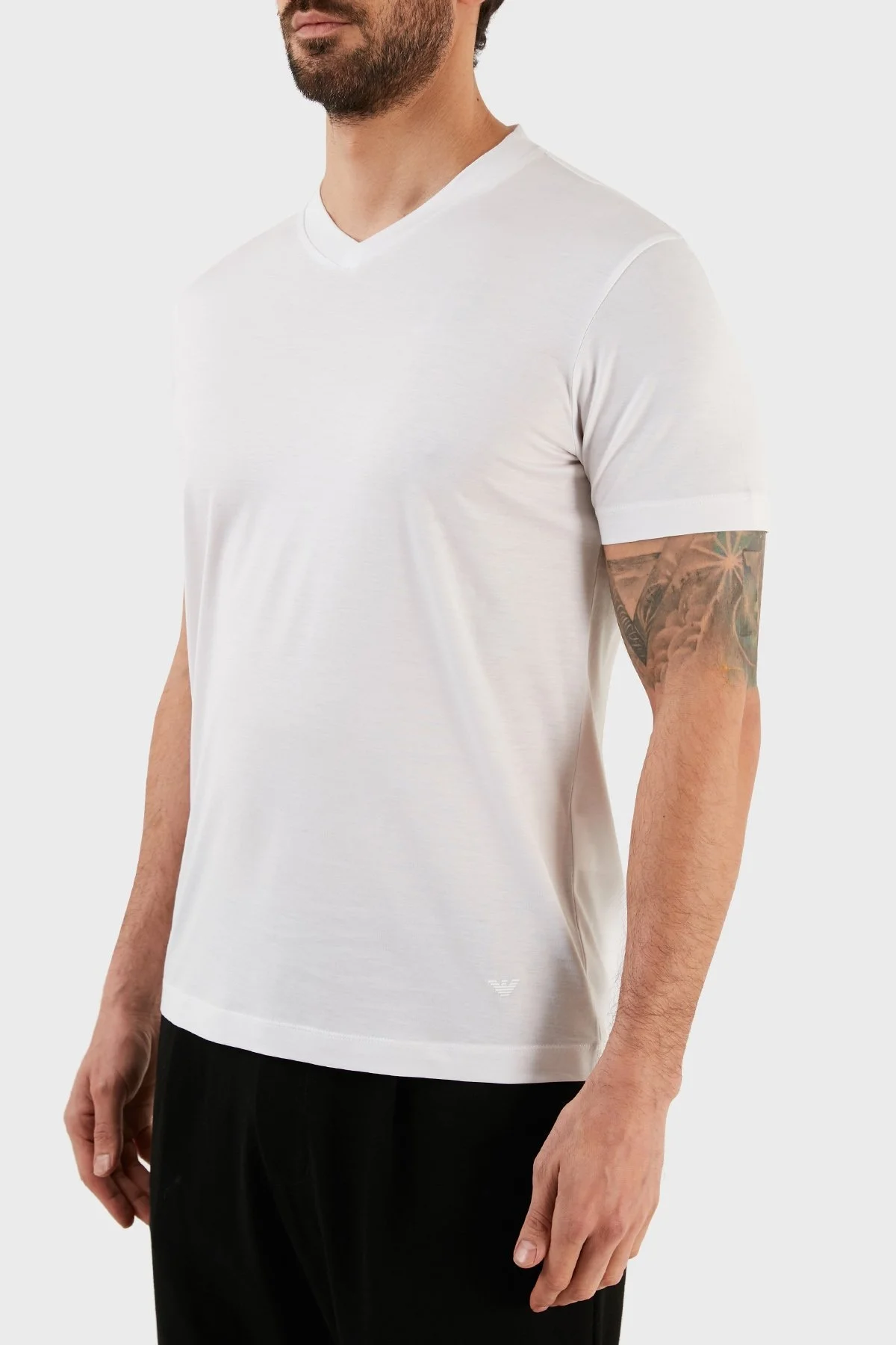 Emporio Armani Pamuklu Regular Fit V Yaka Erkek T Shirt 8N1TE7 1JUVZ 0100 BEYAZ - 2