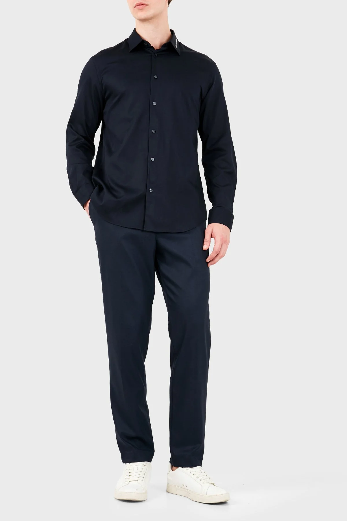 Emporio Armani Pamuklu Regular Fit Yaka Logo Nakışlı Erkek Gömlek EM006705 AF23800 UB118 Lacivert - 2