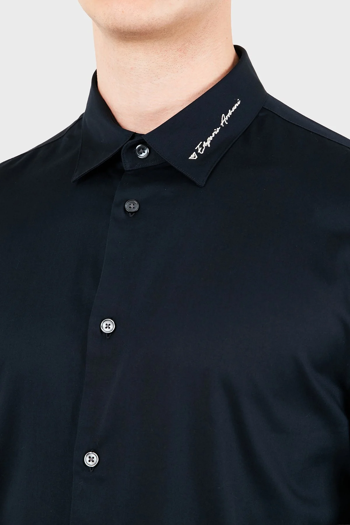 Emporio Armani Pamuklu Regular Fit Yaka Logo Nakışlı Erkek Gömlek EM006705 AF23800 UB118 Lacivert - 5