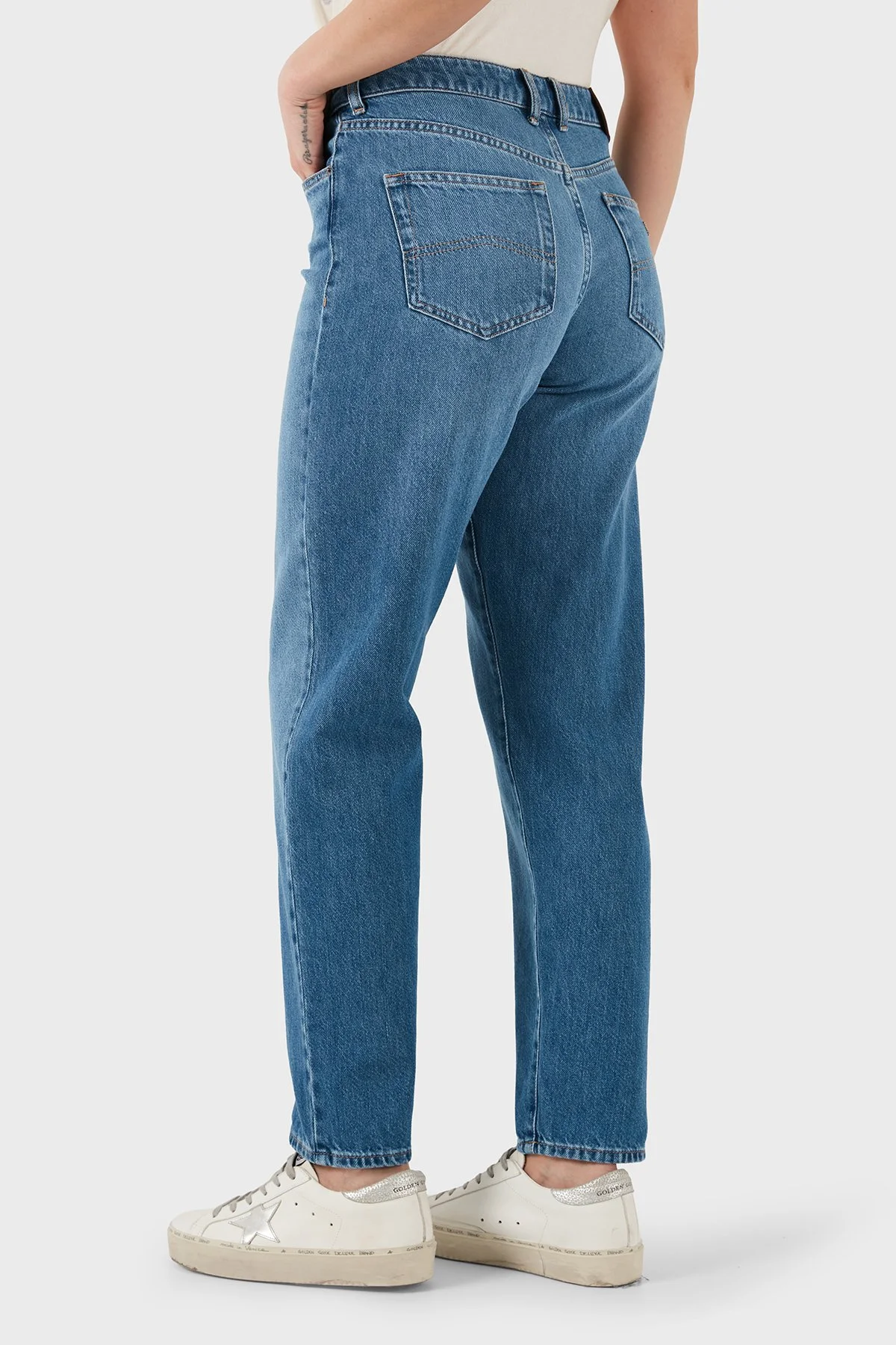 Emporio Armani Pamuklu Regular Fit Yüksek Bel Jeans Kadın Kot Pantolon EW001502 AF22225 MB003 MAVİ - 3