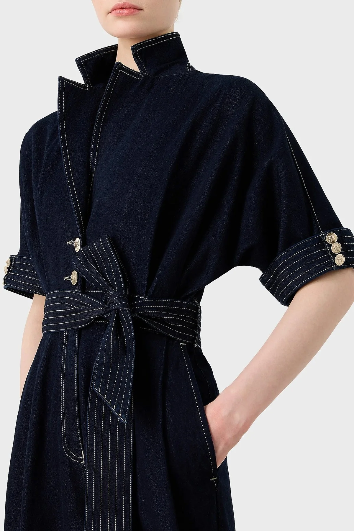 Emporio Armani Pamuklu Relaxed Fit Belden Bağlamalı Kısa Kollu Denim Bayan Tulum 6R2D61 2DASZ 0941 LACİVERT - 2