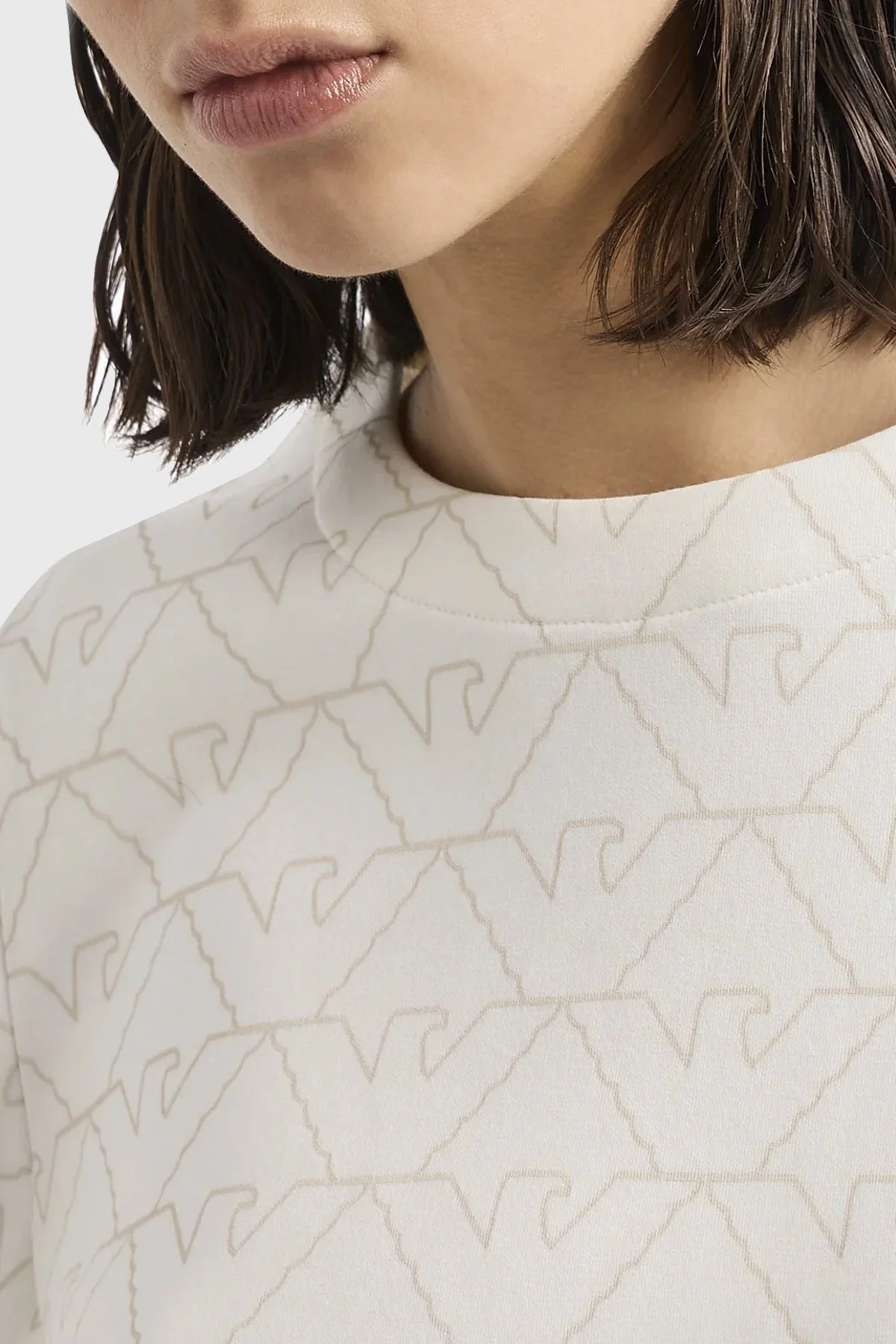 Emporio Armani Pamuklu Relaxed Fit Bisiklet Yaka Bayan Sweat 3D2M6H 1JHSZ F126 BEYAZ - 9