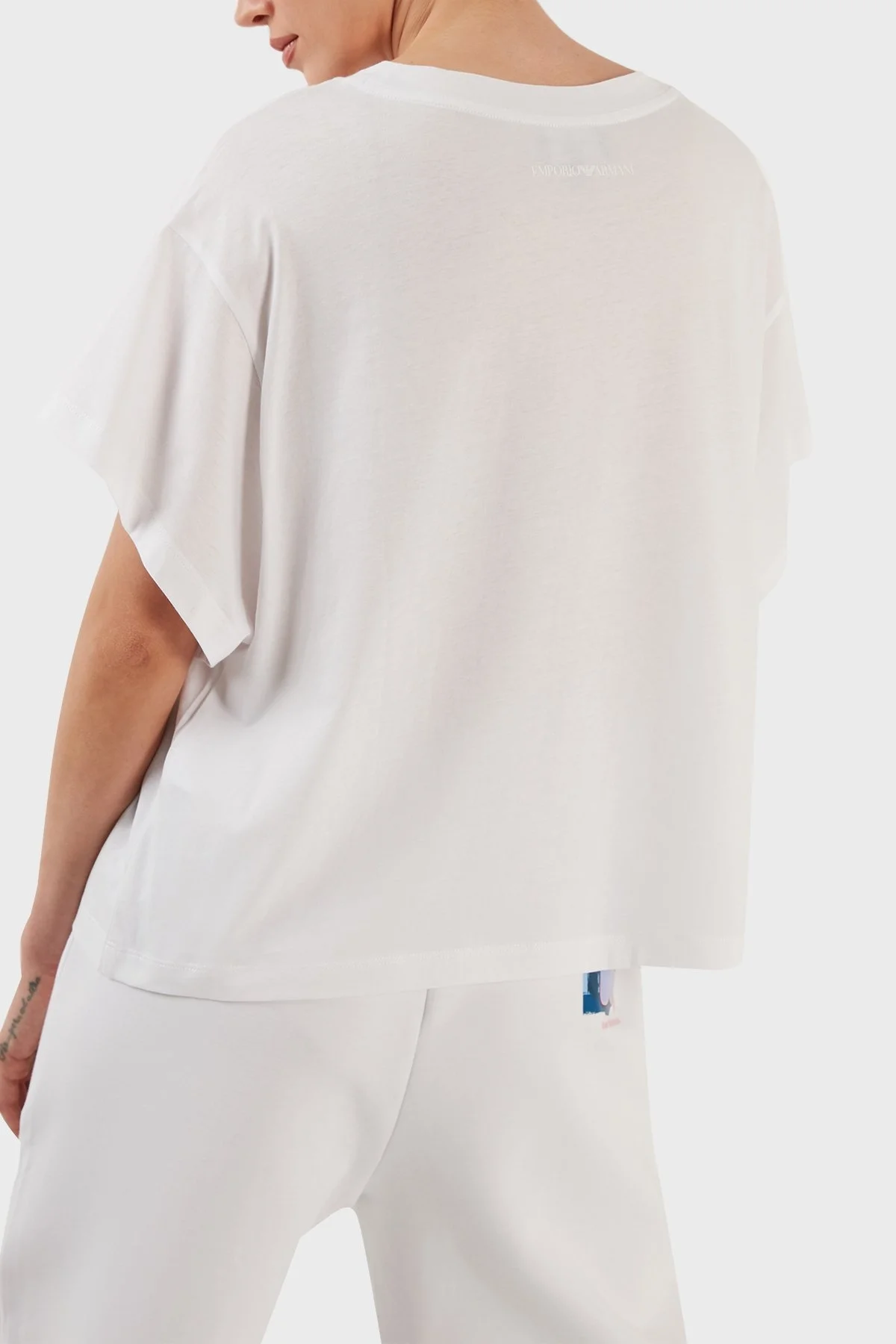 Emporio Armani Pamuklu Relaxed Fit Bisiklet Yaka Bayan T Shirt 3R2T8F 2JQ4Z 0100 BEYAZ - 5