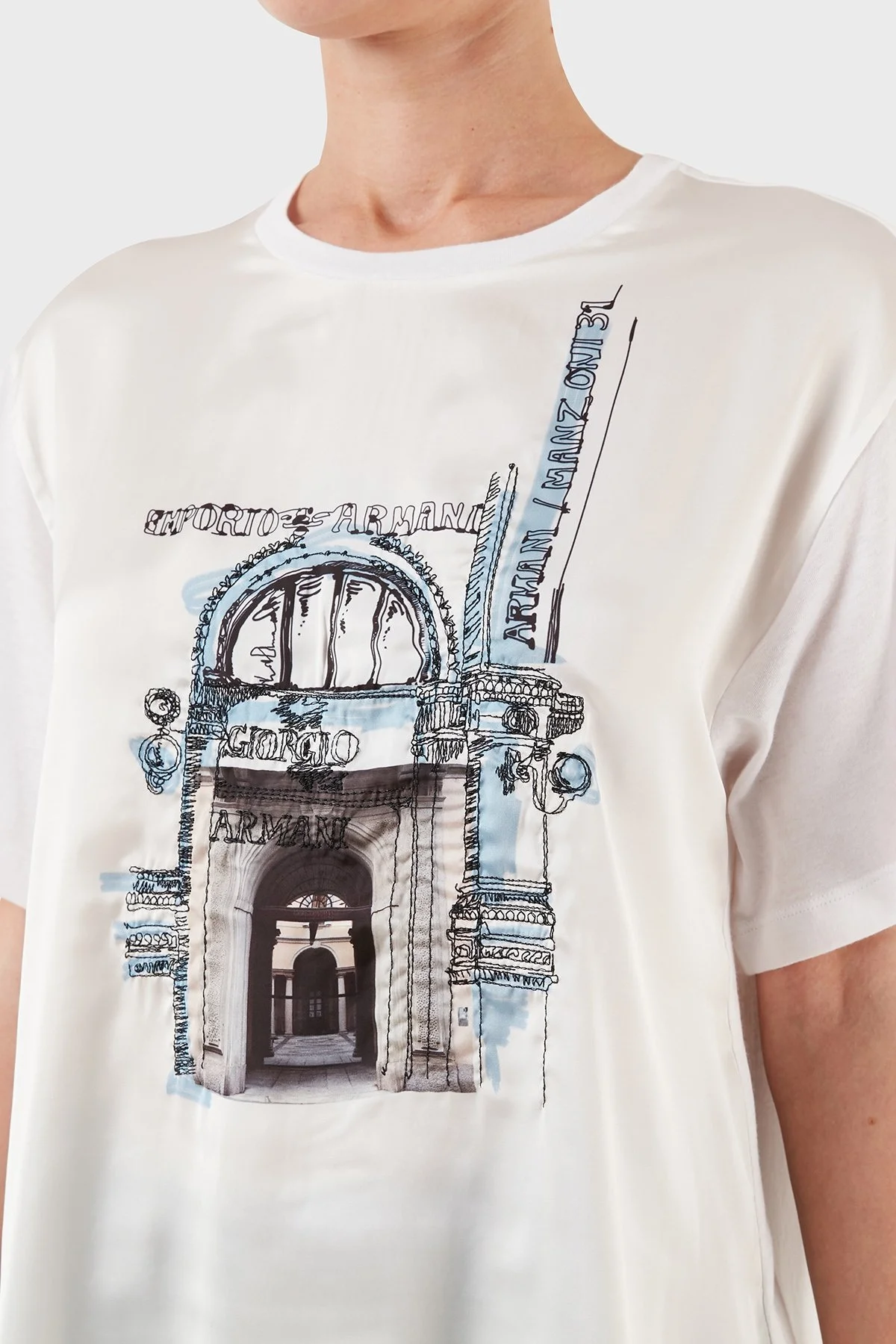 Emporio Armani Pamuklu Relaxed Fit Bisiklet Yaka Bayan T Shirt 6R2T7W 2JTAZ 0100 BEYAZ - 5