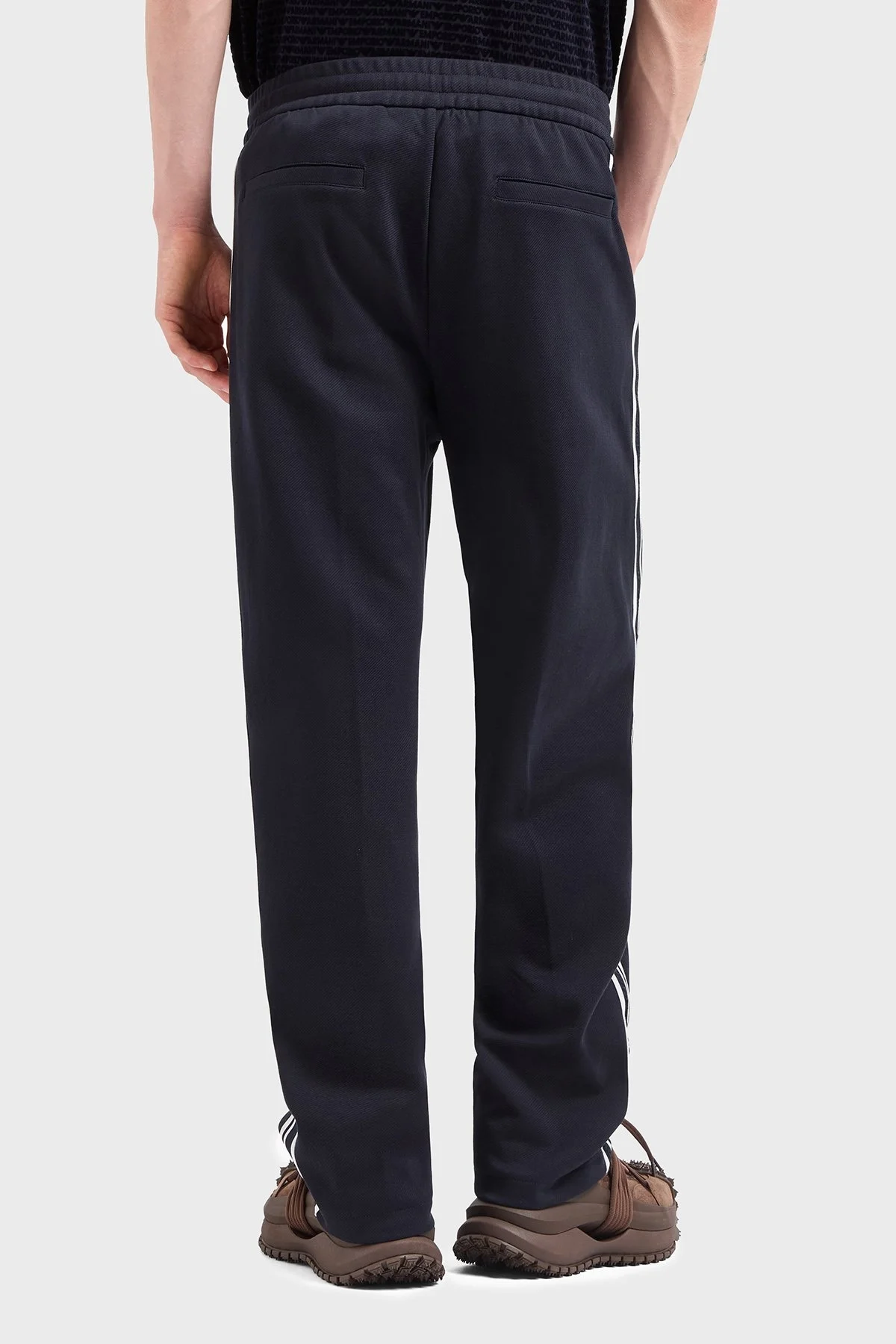 Emporio Armani Pamuklu Relaxed Fit Düz Paça Çizgi Detaylı Erkek Pantolon EM001111 AF13488 UB118 LACİVERT - 7