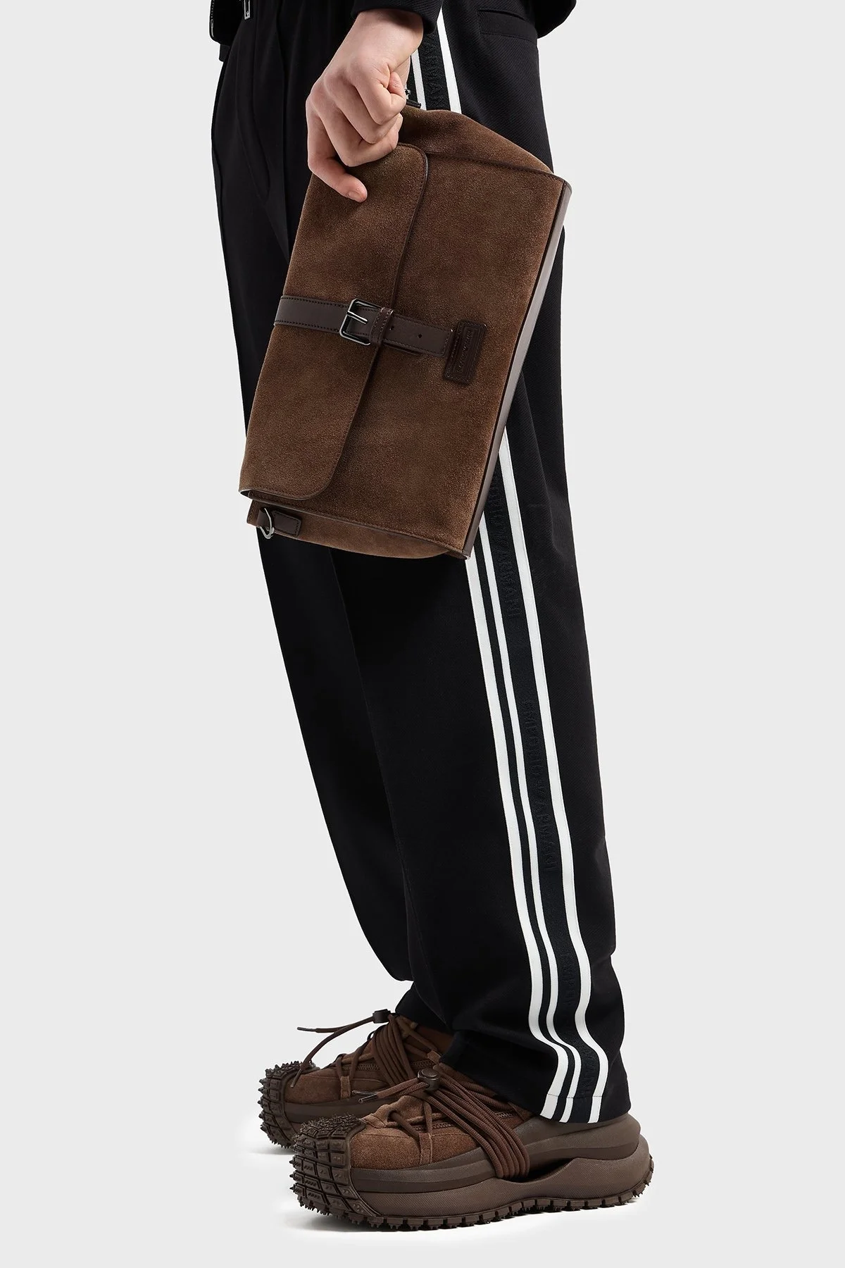 Emporio Armani Pamuklu Relaxed Fit Düz Paça Çizgi Detaylı Erkek Pantolon EM001111 AF13488 UC001 SİYAH - 4