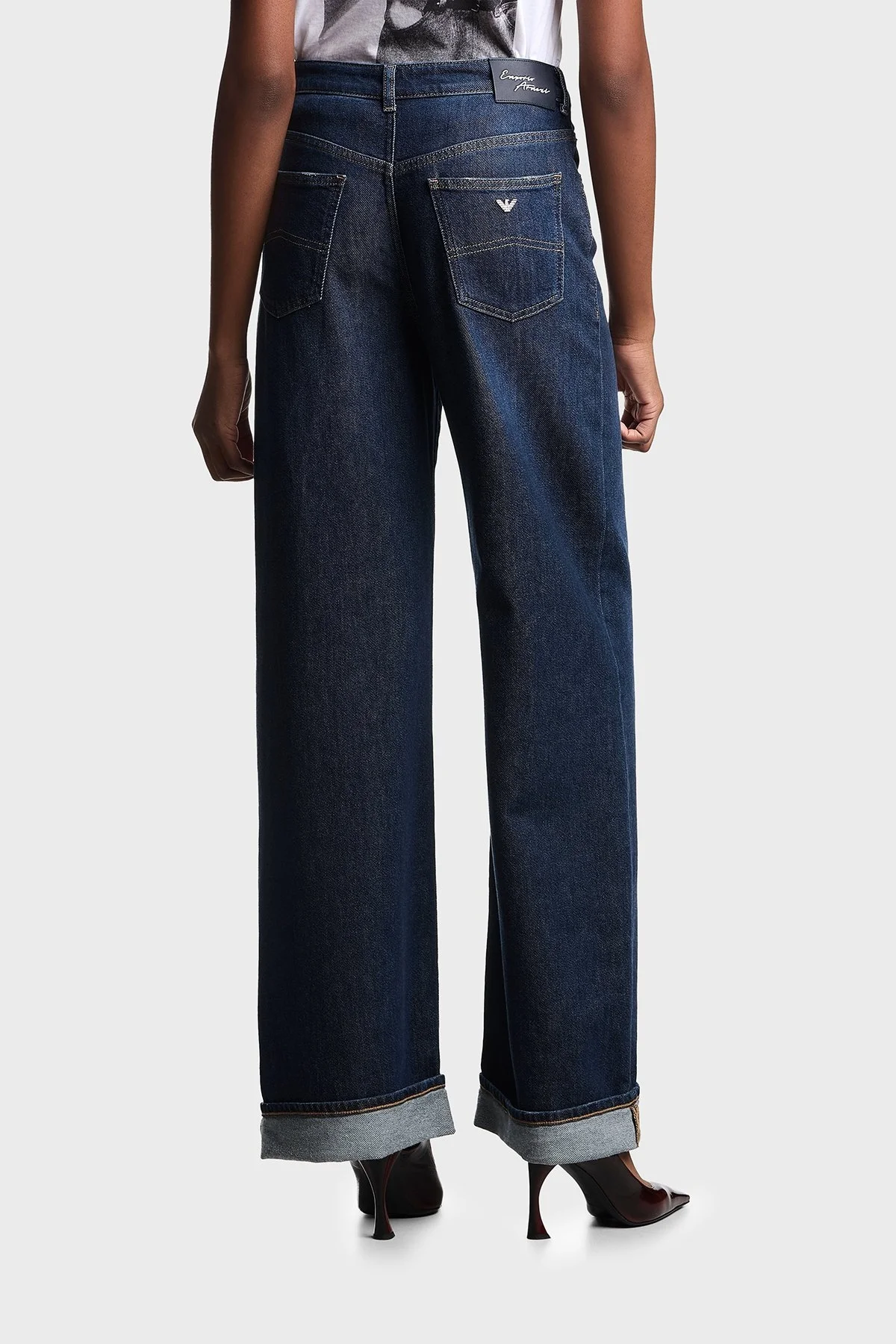 Emporio Armani Pamuklu Relaxed Fit Geniş Paça Vintage Görünümlü Jeans Bayan Kot Pantolon EW000737 AF17033 MB001 LACİVERT - 9