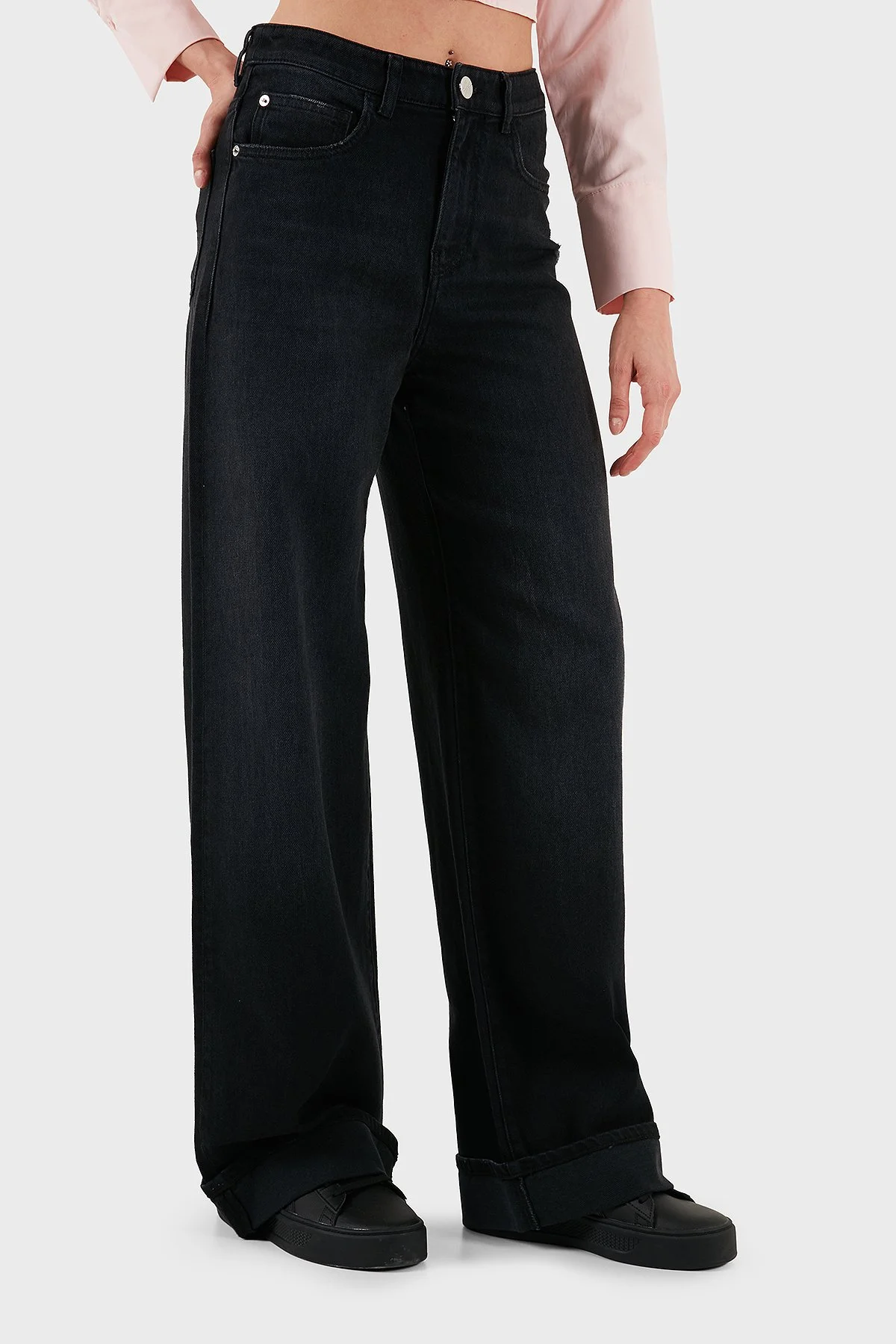Emporio Armani Pamuklu Relaxed Fit Geniş Paça Vintage Görünümlü Jeans Kadın Kot Pantolon EW000737 AF17033 MC002 SİYAH - 5