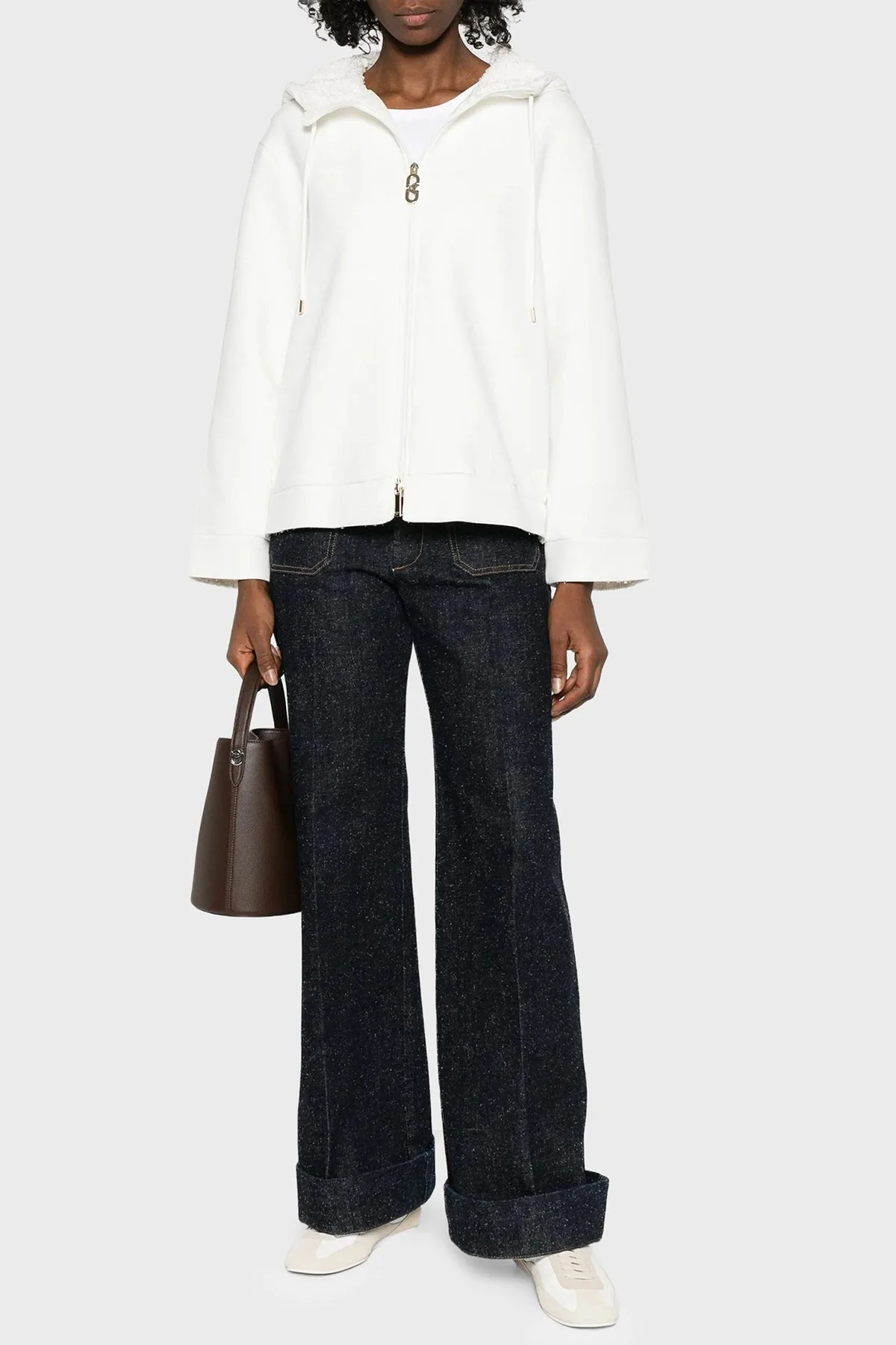 Emporio Armani Pamuklu Relaxed Fit Kapüşonlu Fermuarlı Bayan Sweat EW004213 AF10002 U0006 BEYAZ - 2