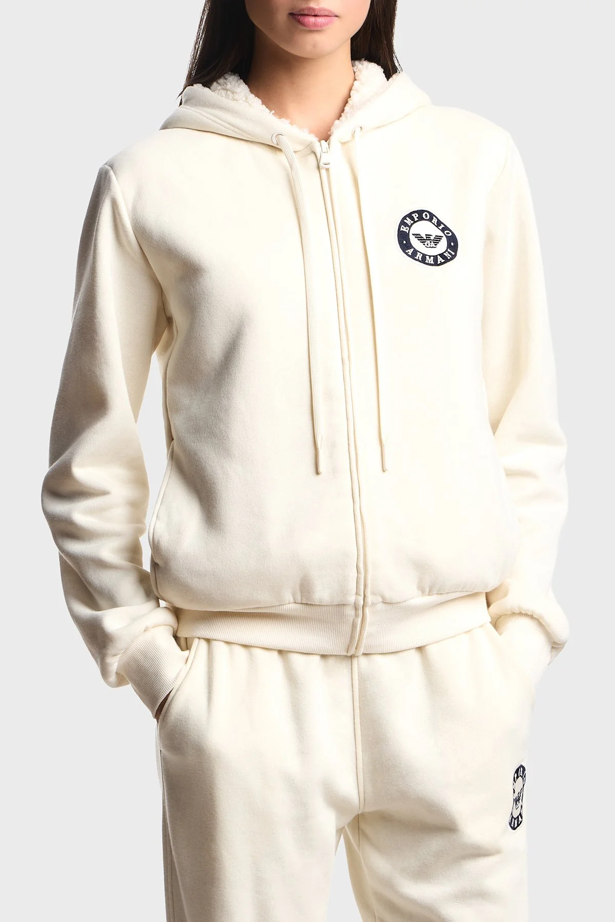 Emporio Armani Pamuklu Relaxed Fit Kapüşonlu İçi Yumuşak Tüylü Fermuarlı Kadın Sweat EW001935 AF15363 U1054 EKRU - 1