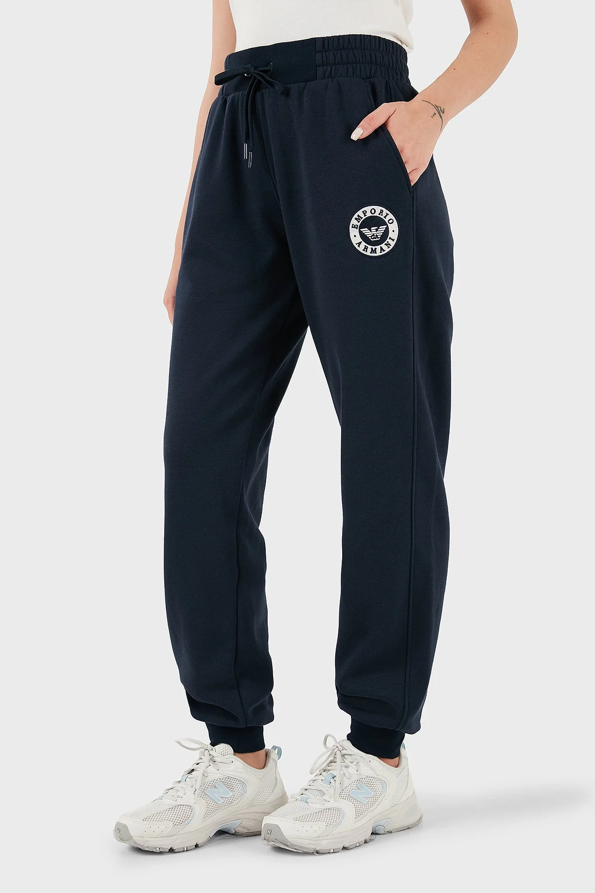 Emporio Armani Pamuklu Relaxed Fit Lastikli Paça Jogger Bayan Pantolon EW001938 AF15363 UB101 LACİVERT - 5