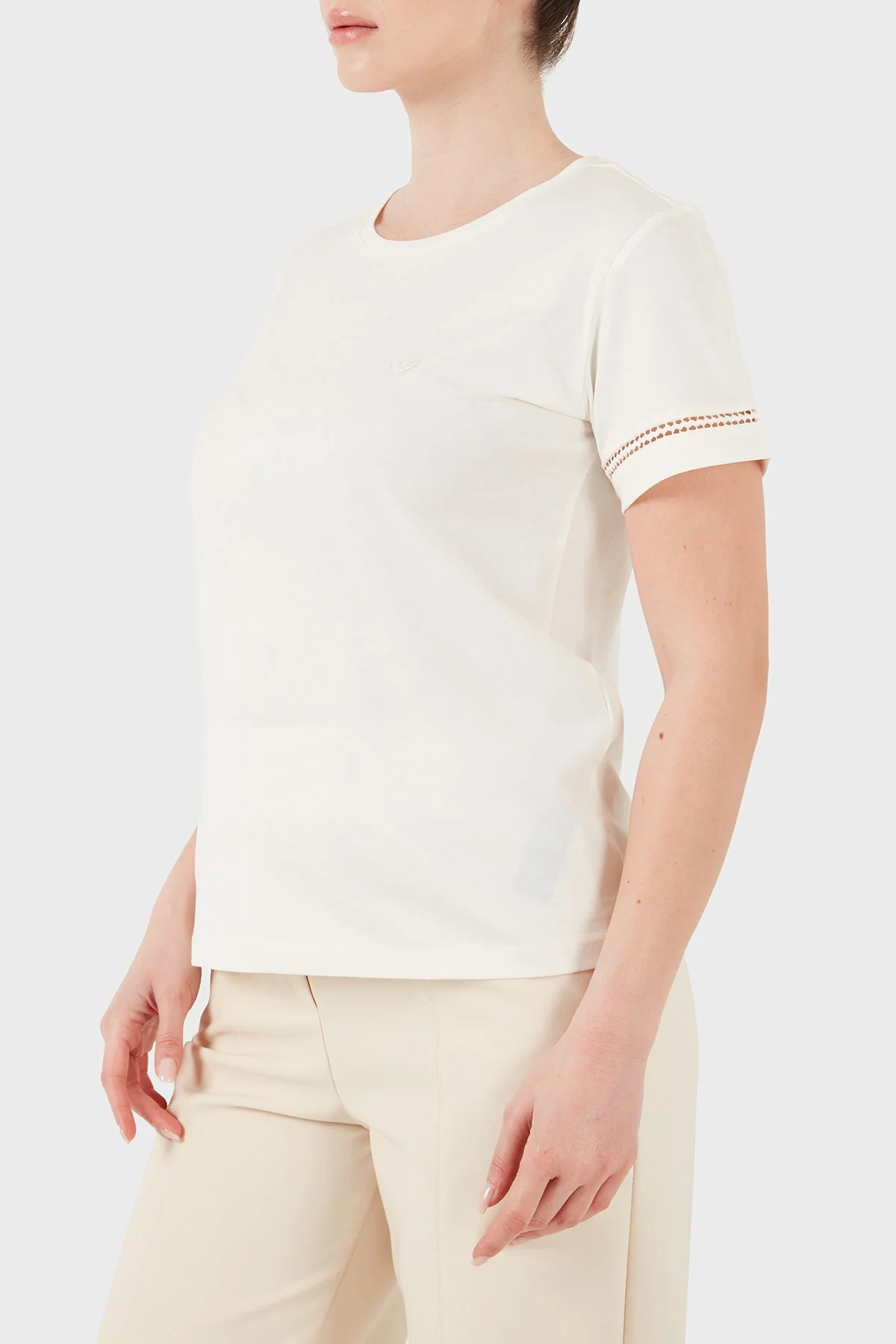 Emporio Armani Pamuklu Relaxed Fit Yuvarlak Yaka T shirt Kadın T Shirt EW003044 AF19039 U1131 BEYAZ - 4