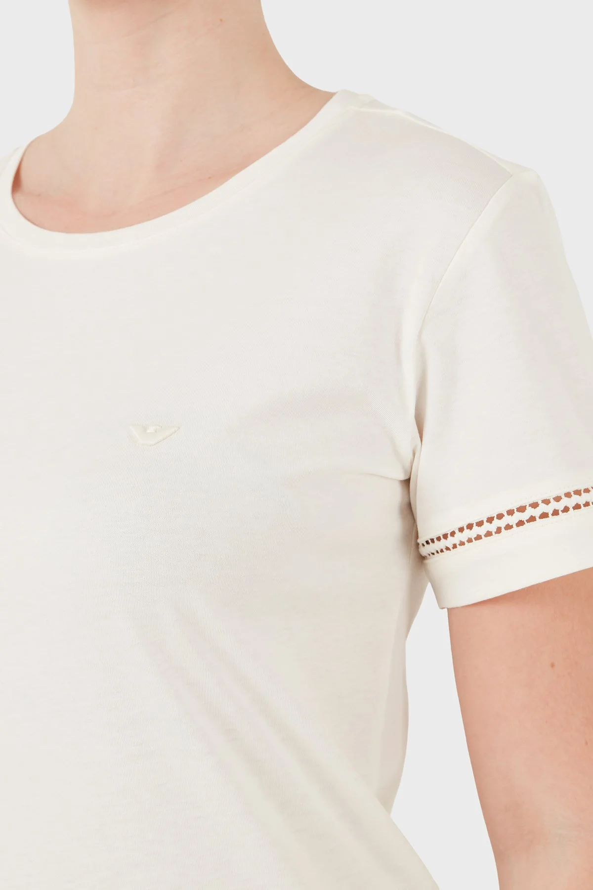 Emporio Armani Pamuklu Relaxed Fit Yuvarlak Yaka T shirt Kadın T Shirt EW003044 AF19039 U1131 BEYAZ - 5