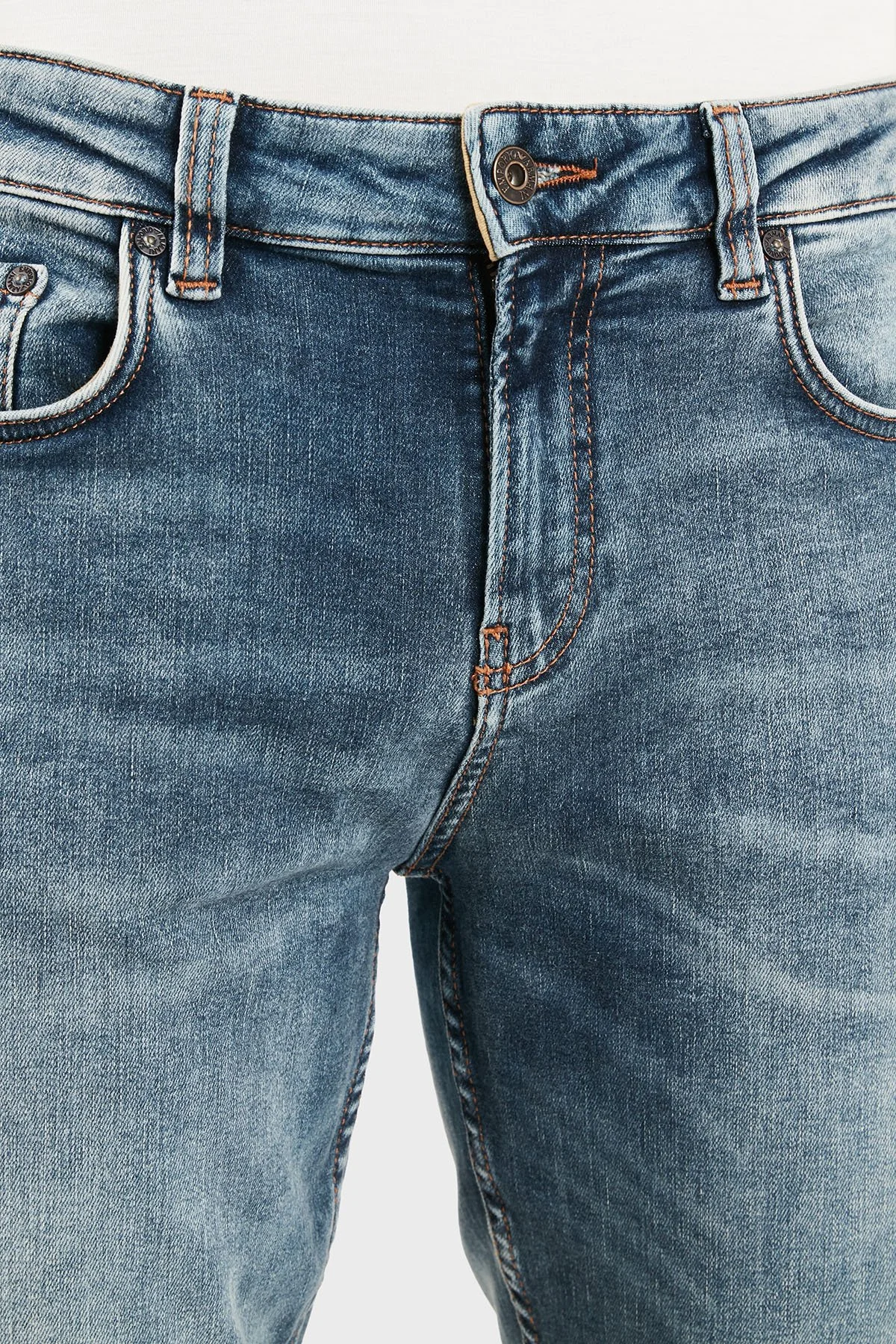 Emporio Armani Pamuklu Slim Fit Dar Paça Erkek Kot Pantolon EM006514 AF27789 MB003 Açık mavi - 5
