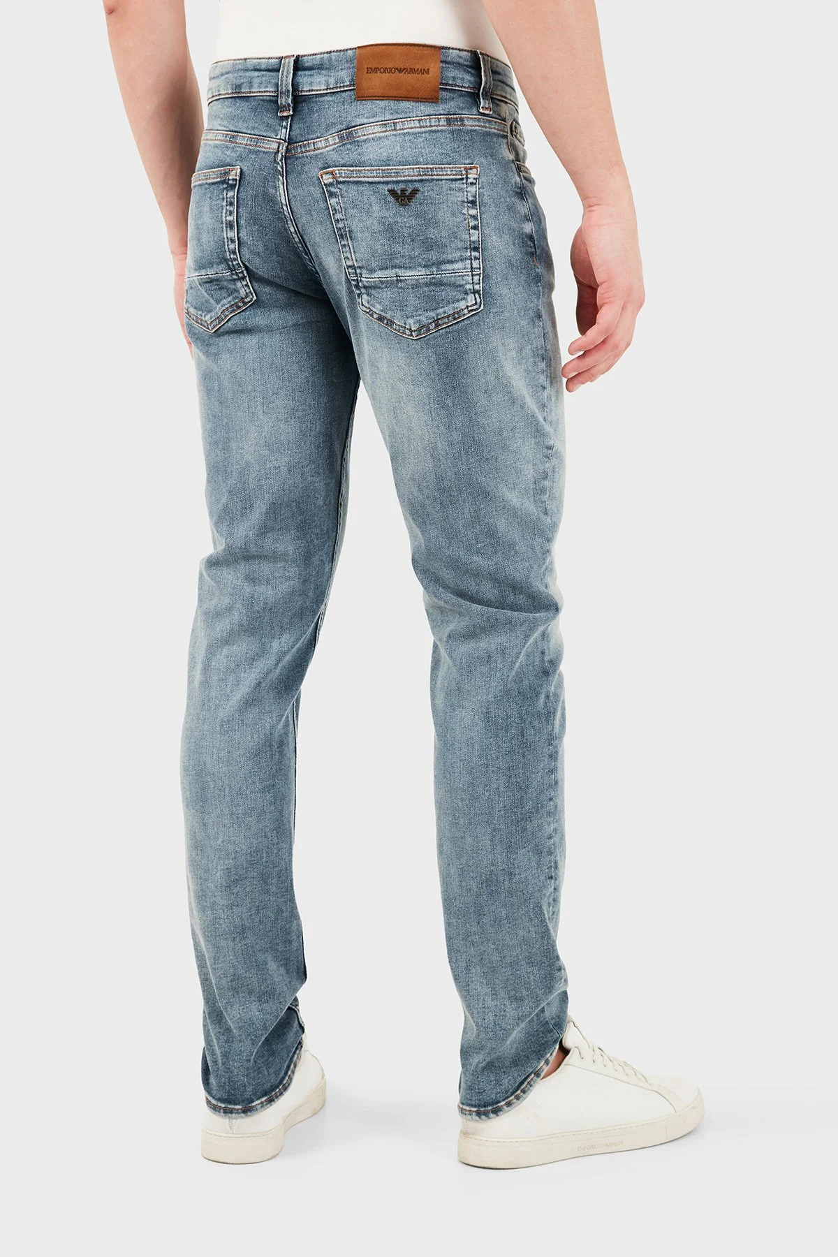 Emporio Armani Pamuklu Slim Fit Dar Paça Erkek Kot Pantolon EM006514 AF27789 MB003 Açık mavi - 6