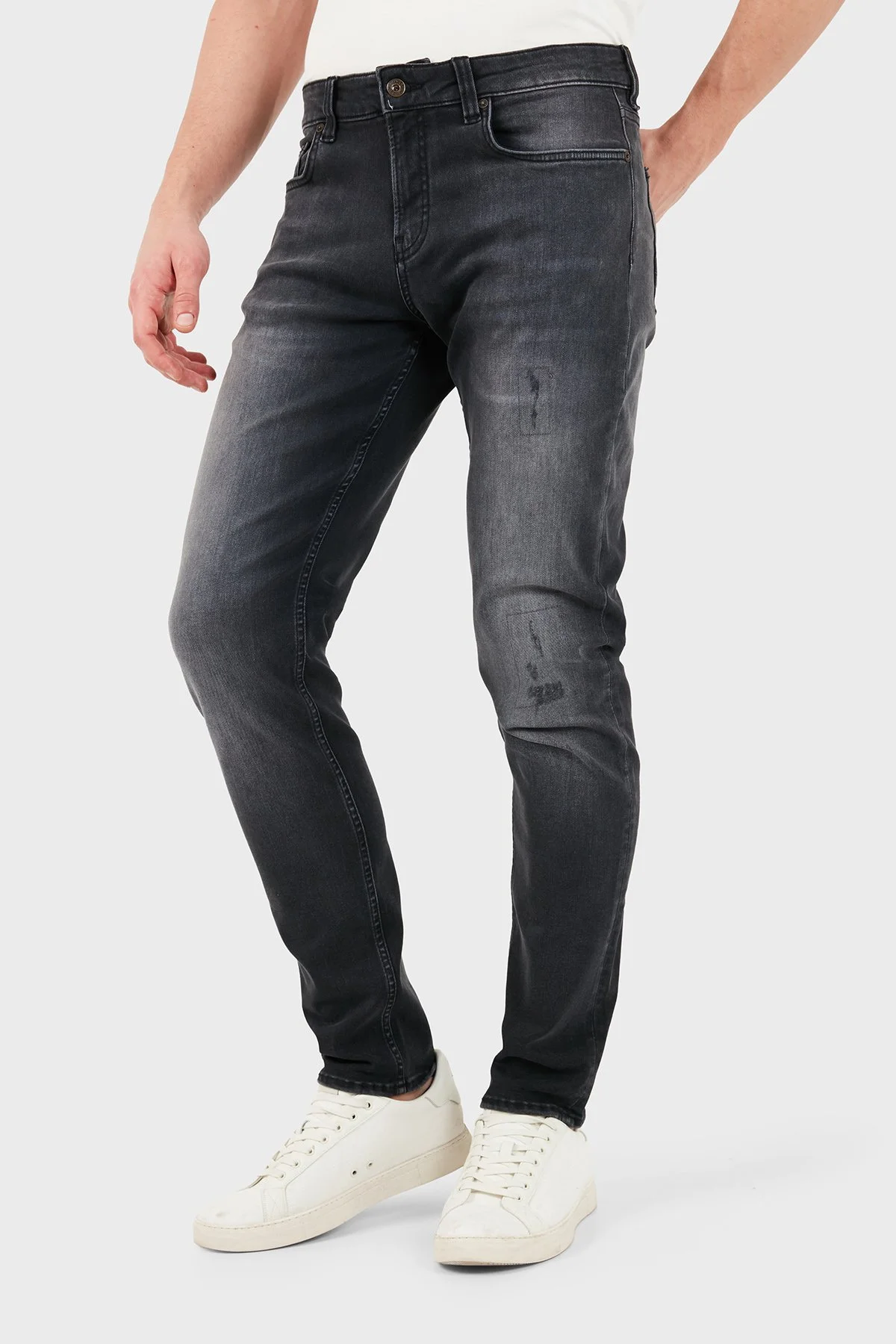 Emporio Armani Pamuklu Slim Fit Dar Paça Erkek Kot Pantolon EM006514 AF29574 M8001 Gri - 3