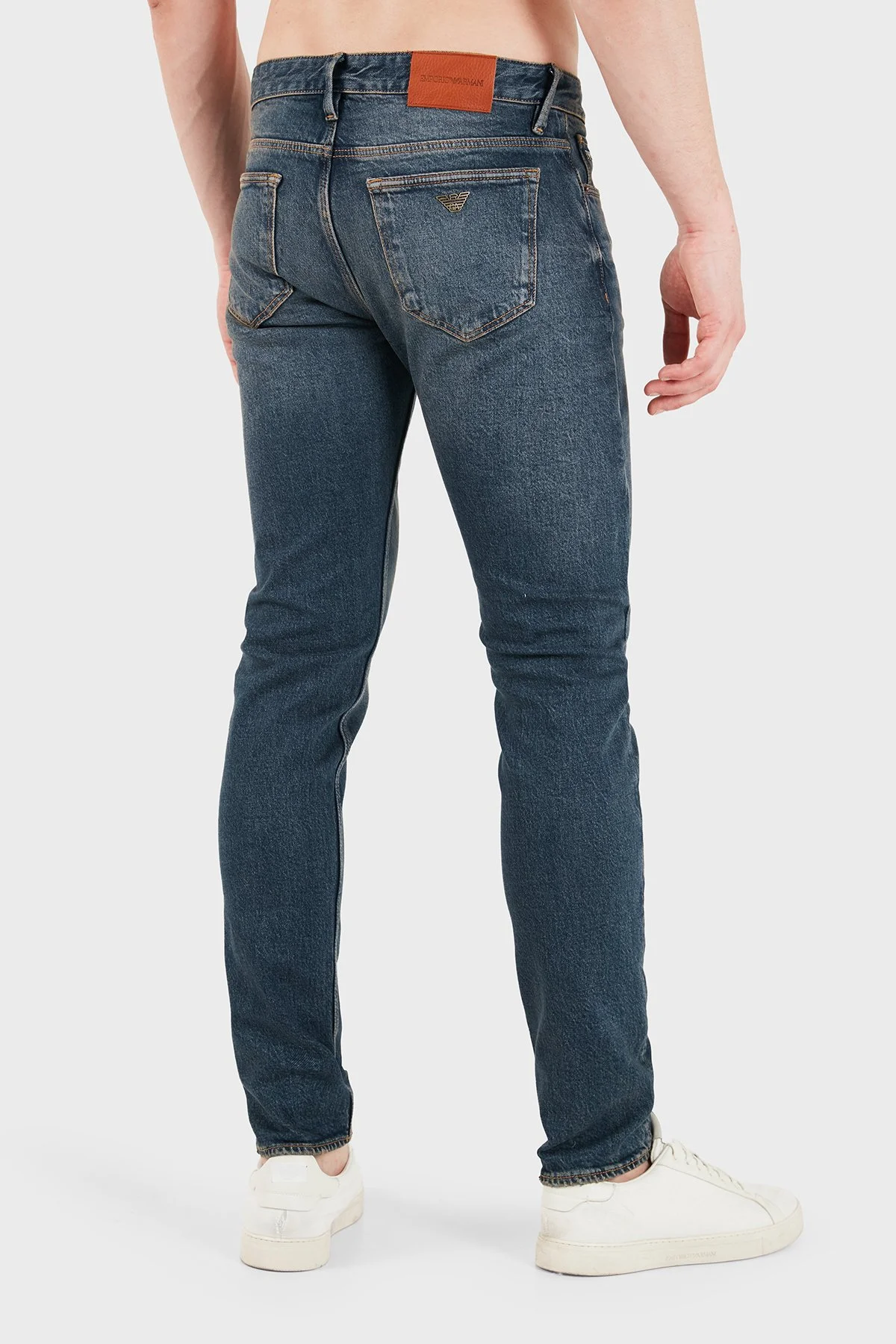 Emporio Armani Pamuklu Slim Fit Dar Paça Jeans Erkek Kot Pantolon EM000668 AF20752 MB001 LACİVERT - 3