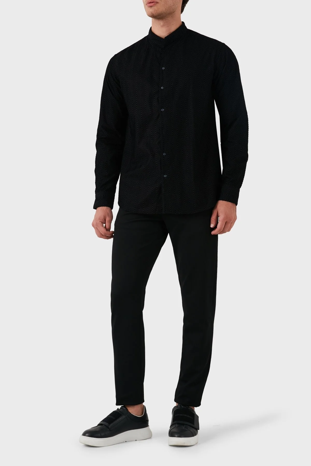 Emporio Armani Pamuklu Slim Fit Dik Yaka Erkek Gömlek EM000193 TE11327 F8023 SİYAH - 8