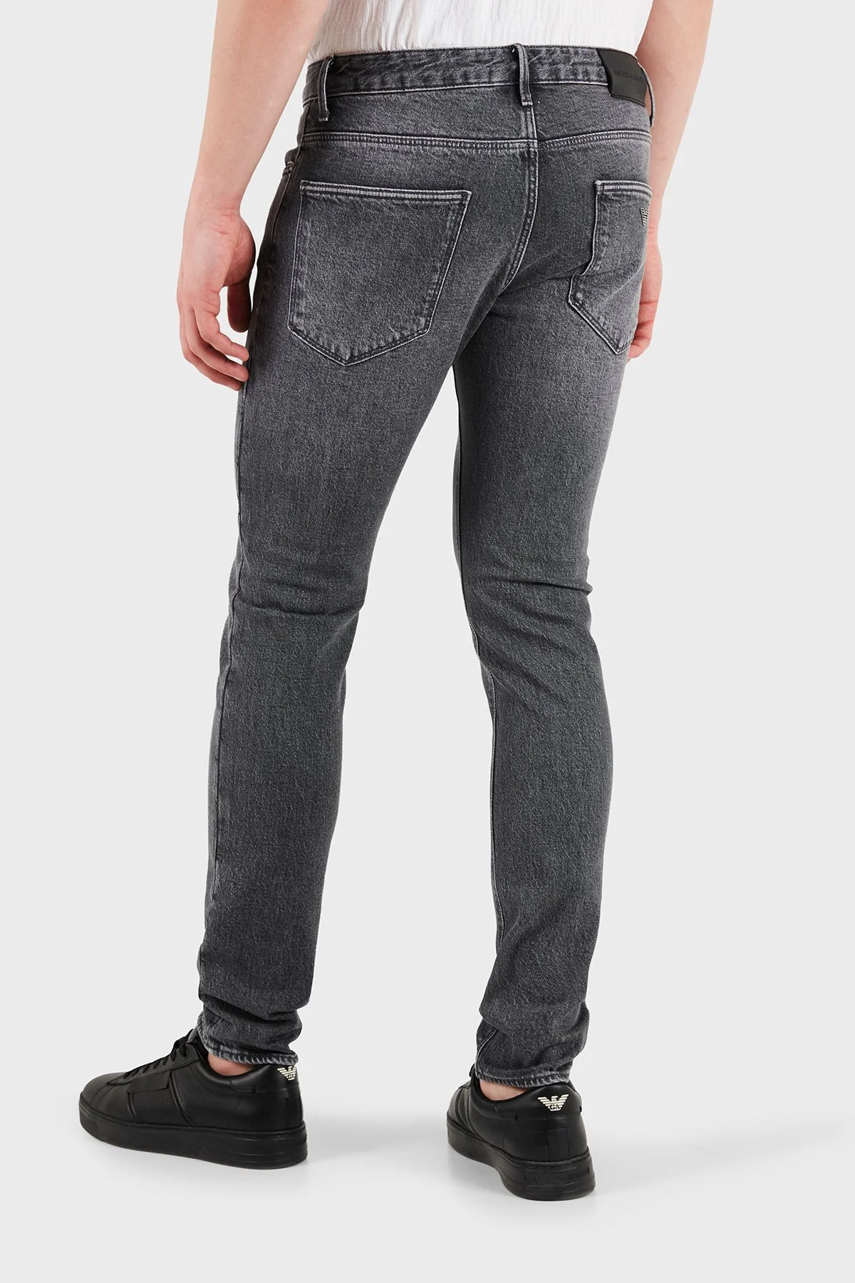 Emporio Armani Pamuklu Slim Fit Düşük Bel Jeans Erkek Kot Pantolon EM000121 AF17860 M8001 ANTRASİT - 3