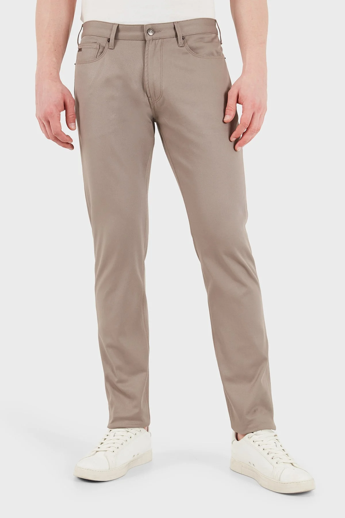 Emporio Armani Pamuklu Slim Fit Düşük Bel Jeans Erkek Kot Pantolon EM000121 AF23021 U6107 GRİ - 1