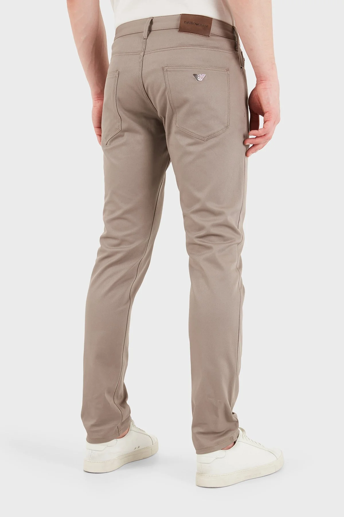 Emporio Armani Pamuklu Slim Fit Düşük Bel Jeans Erkek Kot Pantolon EM000121 AF23021 U6107 GRİ - 3