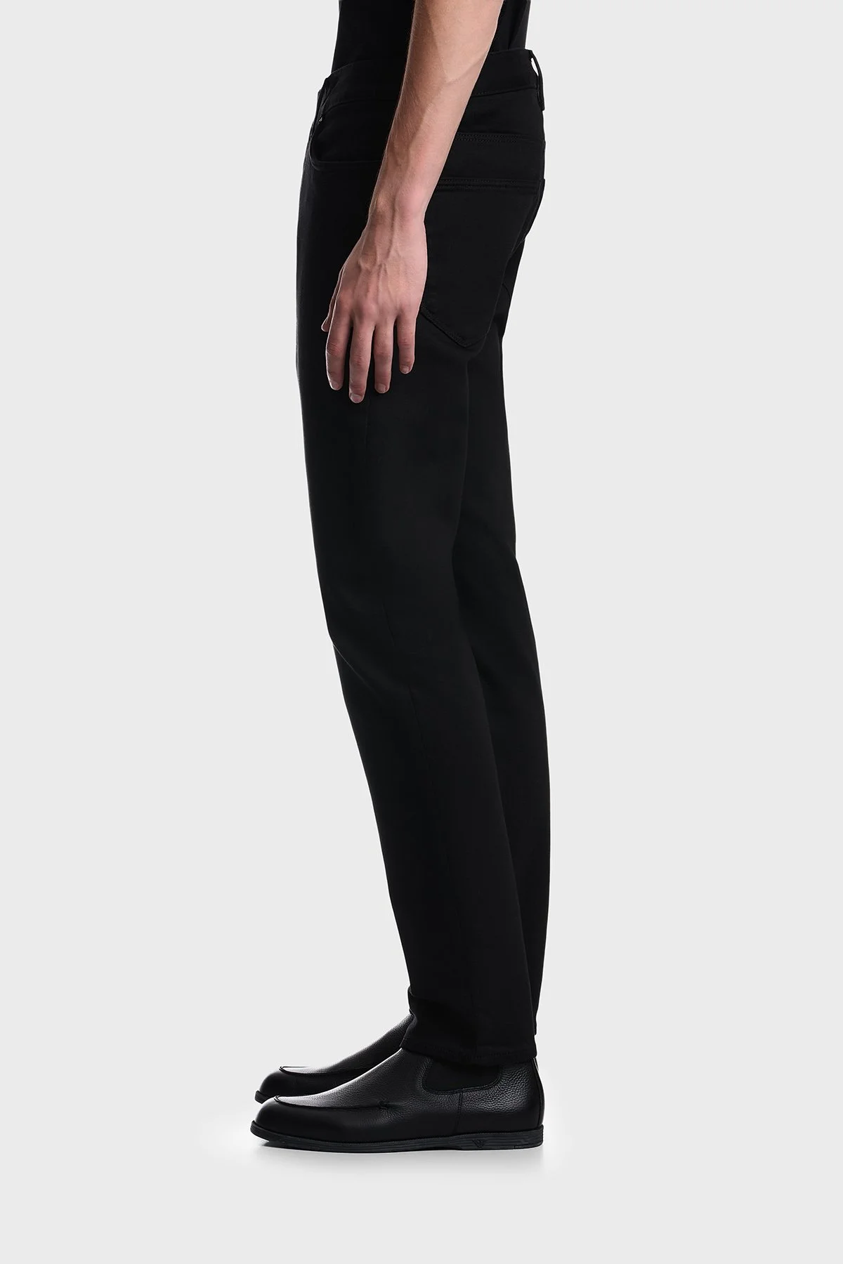 Emporio Armani Pamuklu Slim Fit Düşük Bel Jeans Erkek Kot Pantolon EM000121 AF27706 MC002 Siyah - 4