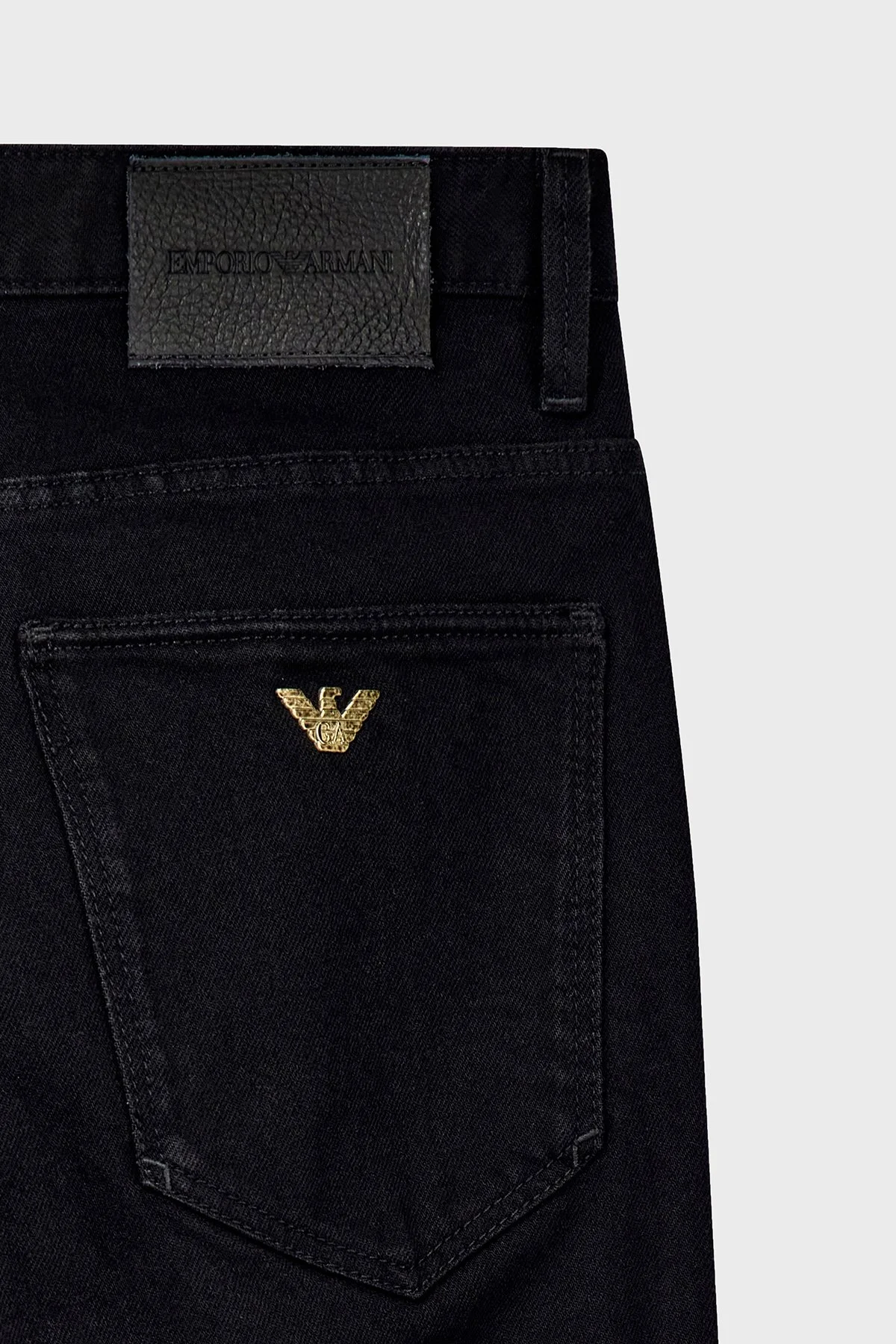 Emporio Armani Pamuklu Slim Fit Düşük Bel Jeans Erkek Kot Pantolon EM000121 AF27706 MC002 Siyah - 8
