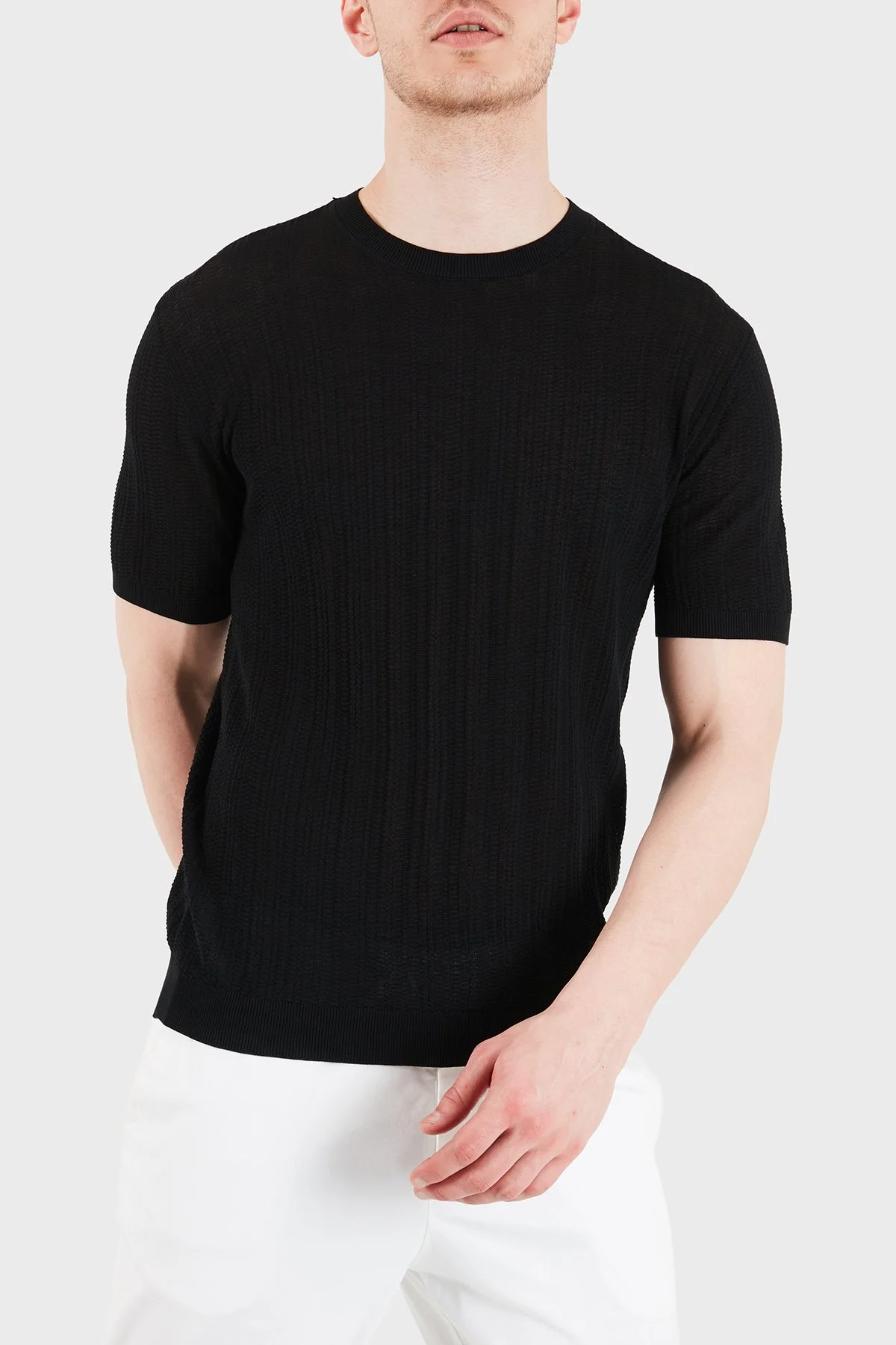 Emporio Armani Pamuklu Slim Fit Kısa Kollu Bisiklet Yaka Erkek Kazak EM004740 AF23761 UC001 SİYAH - 1