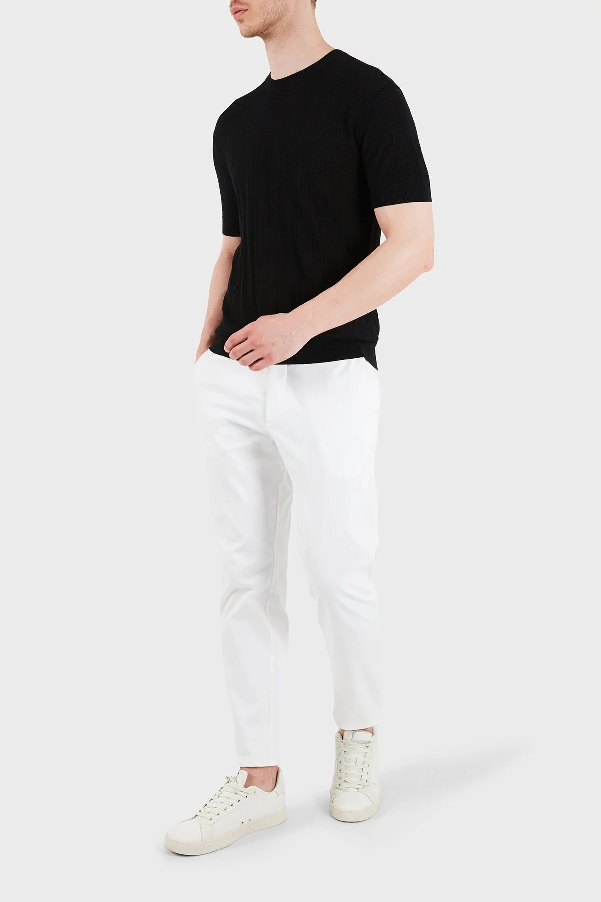 Emporio Armani Pamuklu Slim Fit Kısa Kollu Bisiklet Yaka Erkek Kazak EM004740 AF23761 UC001 SİYAH - 2