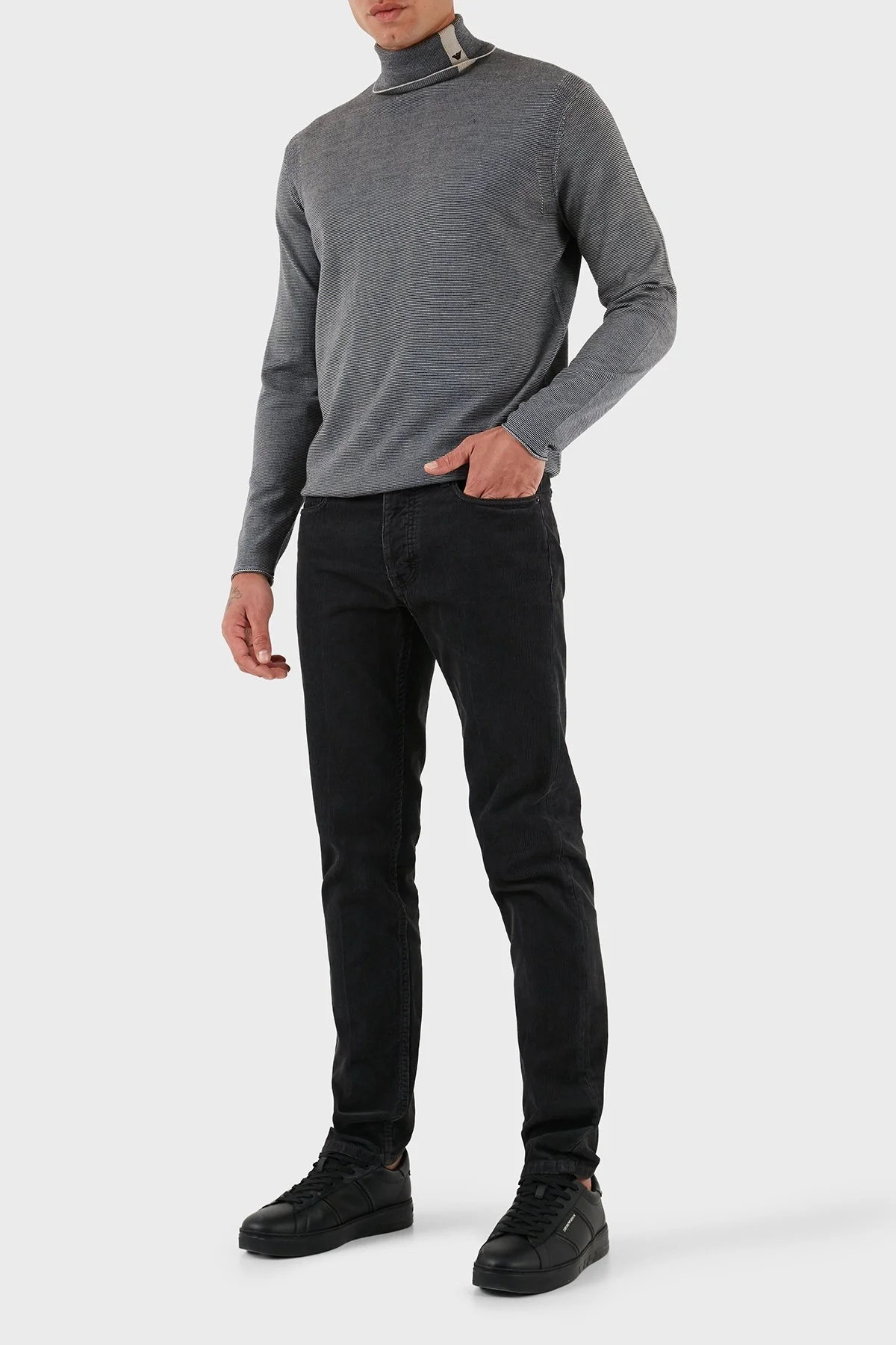 Emporio Armani Pamuklu Slim Fit Normal Bel Düz Paça Kadife Erkek Pantolon EM000668 AF19527 U8131 LACİVERT - 1
