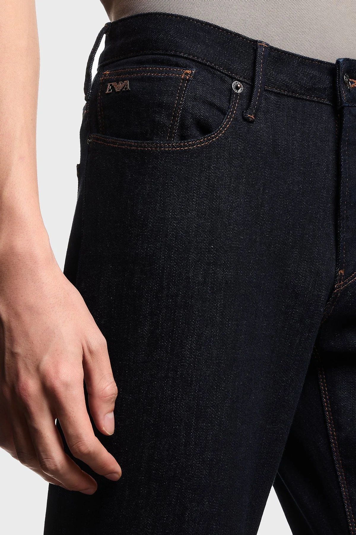 Emporio Armani Pamuklu Slim Fit Normal Bel Jeans Erkek Kot Pantolon EM000121 AF22800 MB001 Lacivert - 4