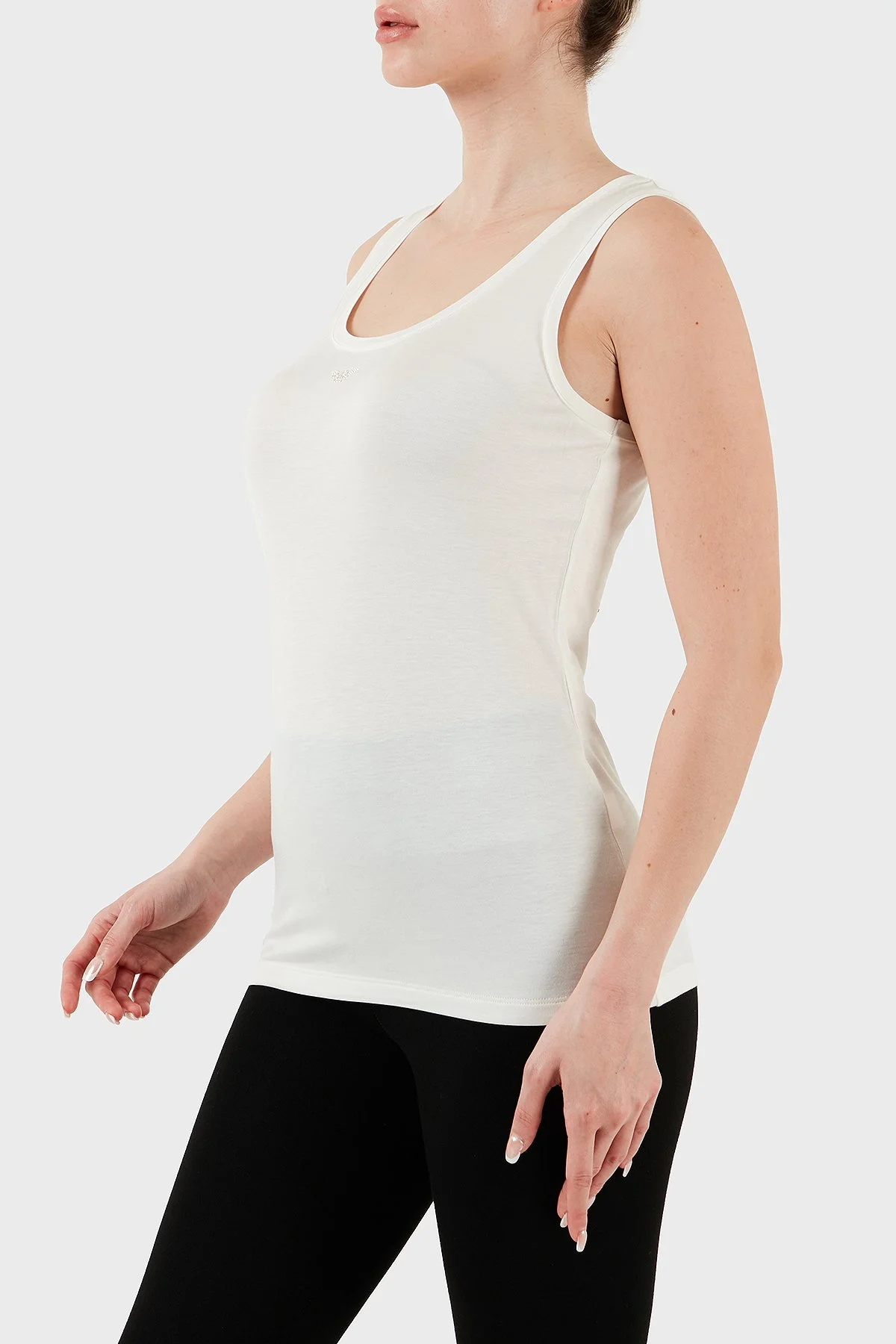 Emporio Armani Pamuklu Slim Fit Yuvarlak Yaka Logolu Kadın Top EW000407 AF10889 U1131 BEYAZ - 4