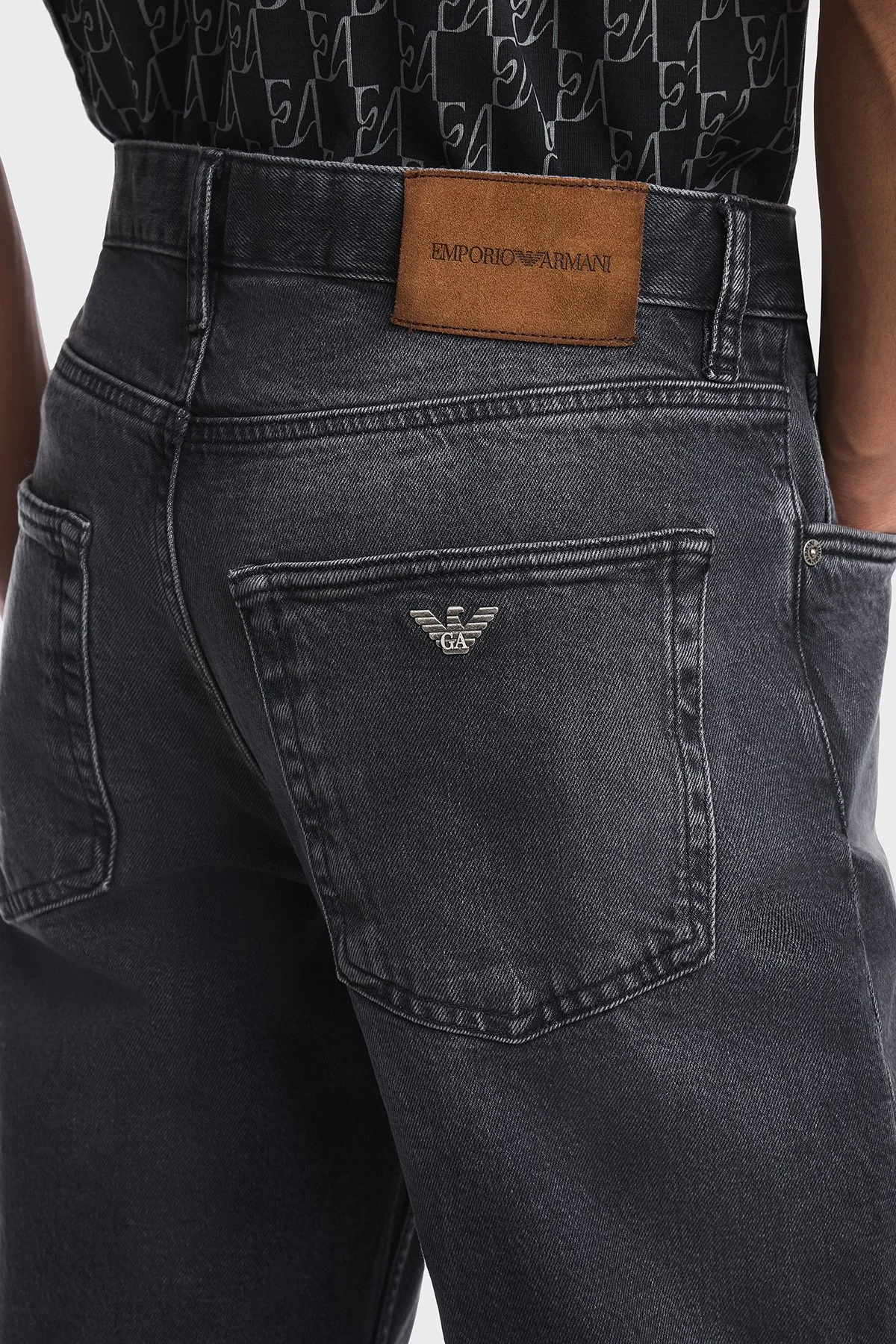 Emporio Armani Pamuklu Soluk Görünümlü Regular Fit Jeans Erkek Kot Pantolon EM000763 AF29076 M8001 Gri - 5
