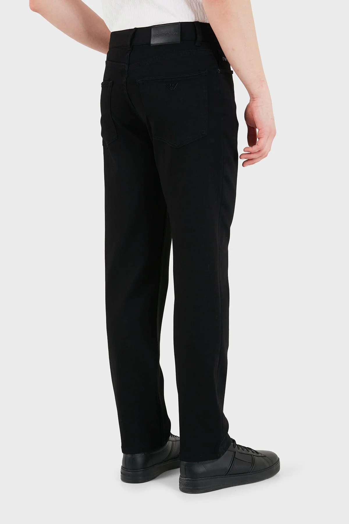 Emporio Armani Pamuklu Straight Fit Düz Paça Jeans Erkek Kot Pantolon EM000763 AF15954 MC002 SİYAH - 3