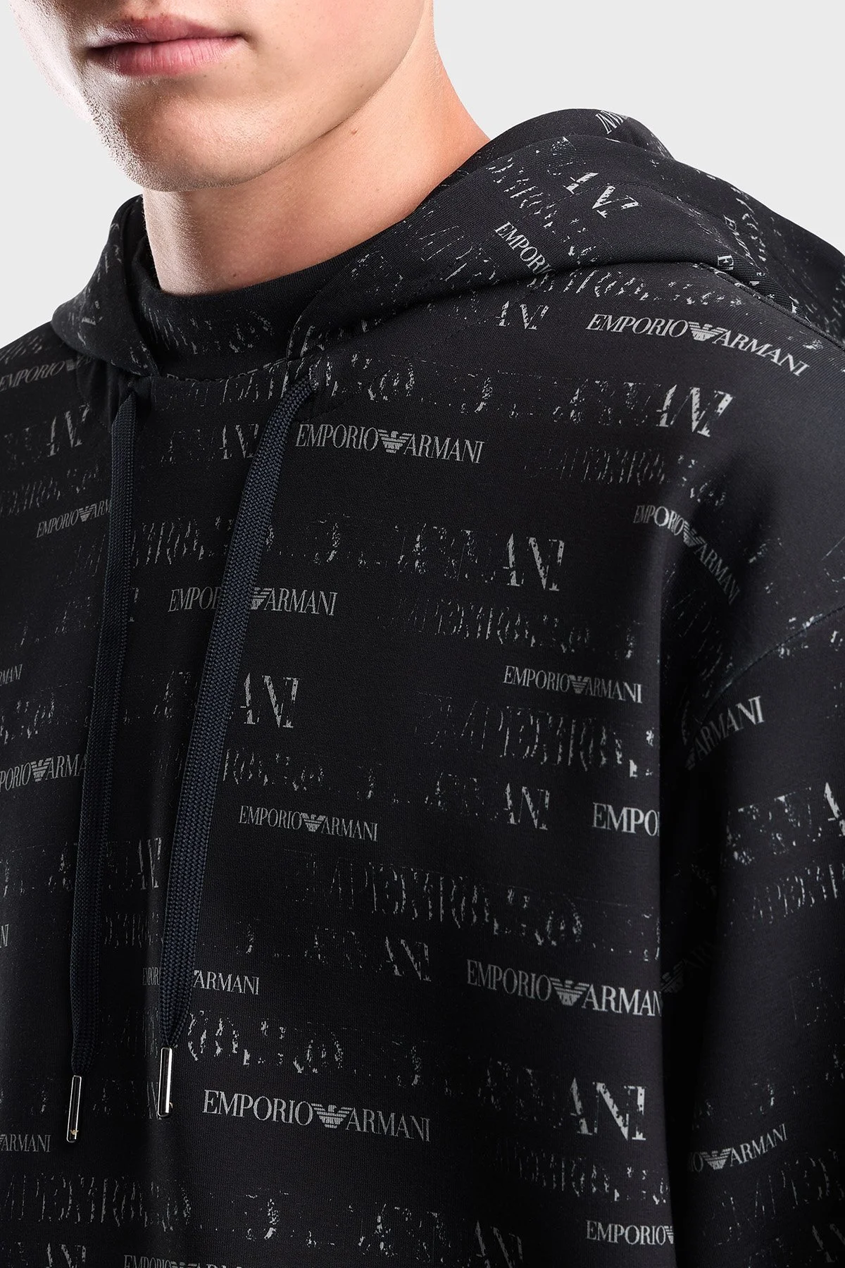 Emporio Armani Pamuklu Tamamı Logolu Kapüşonlu Erkek Sweat EM006861 AF10013 FB563 Lacivert - 4