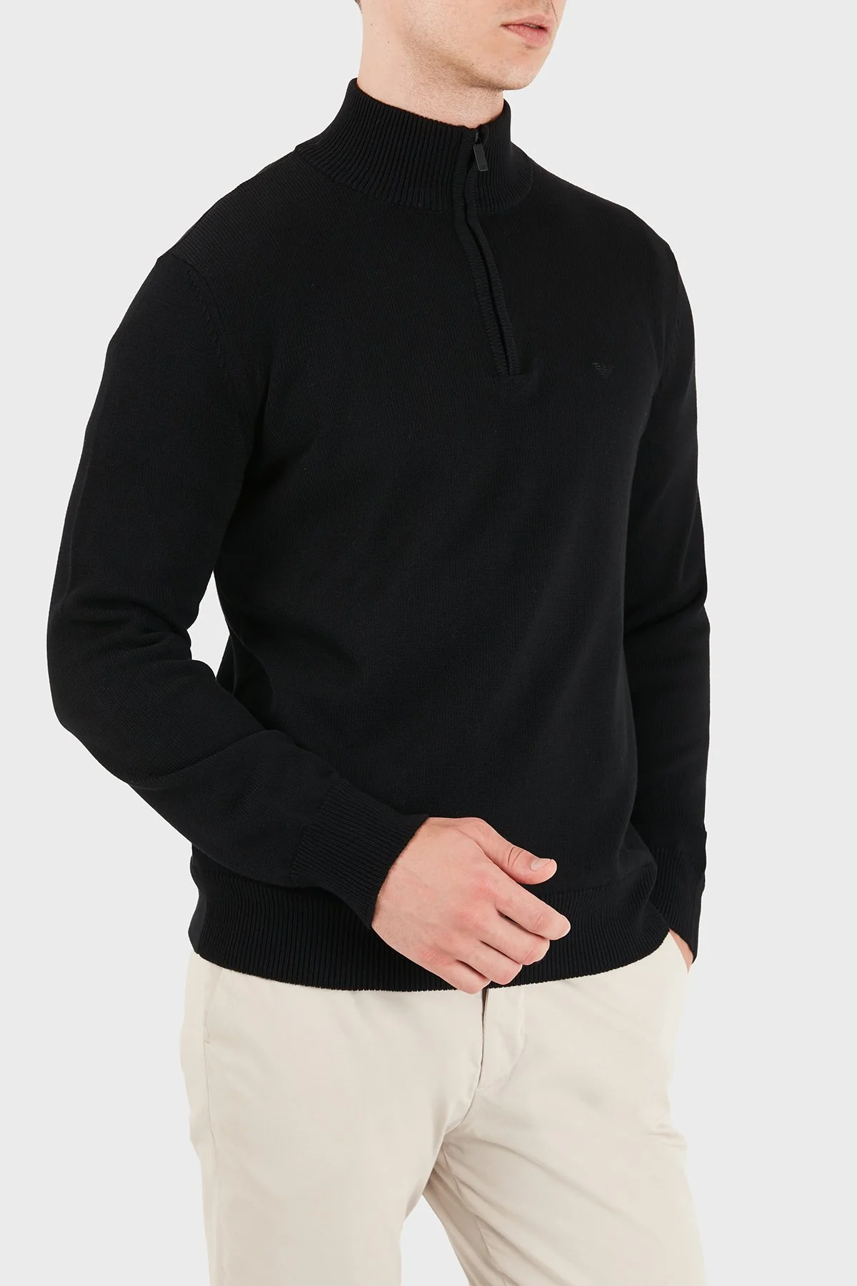 Emporio Armani Pamuklu Yarım Fermuarlı Dik Yaka Erkek Kazak EM005176 AF24121 UC001 Siyah - 4