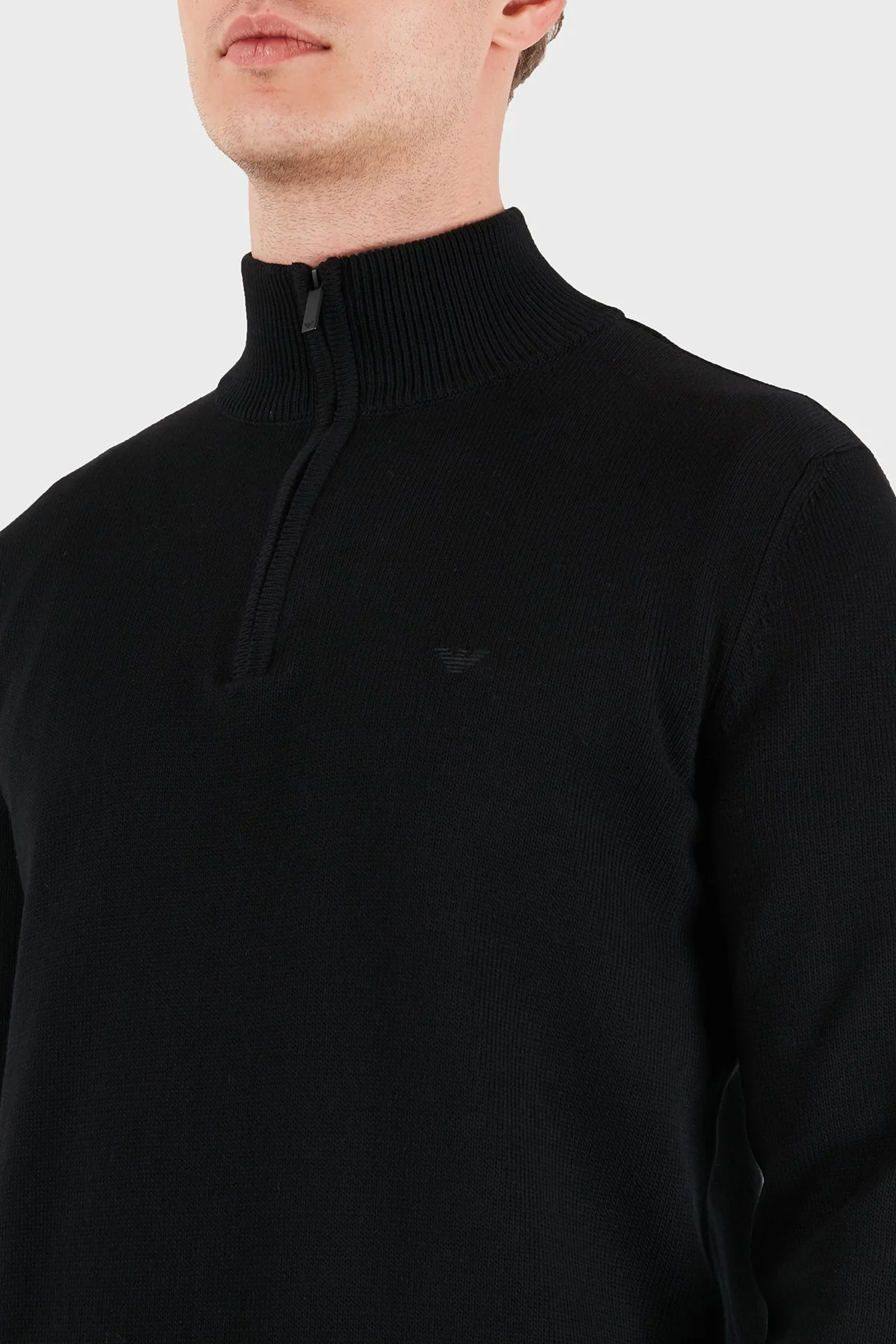 Emporio Armani Pamuklu Yarım Fermuarlı Dik Yaka Erkek Kazak EM005176 AF24121 UC001 Siyah - 7