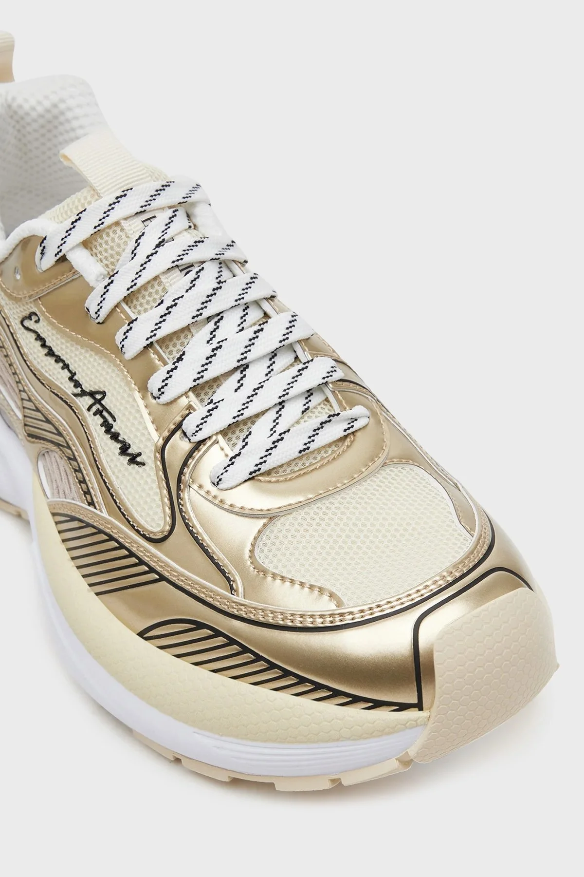 Emporio Armani Parlak Görünümlü Logolu Hakiki Deri Kalın Taban Bayan Ayakkabı X3X238 XR388 00194 GOLD - 11