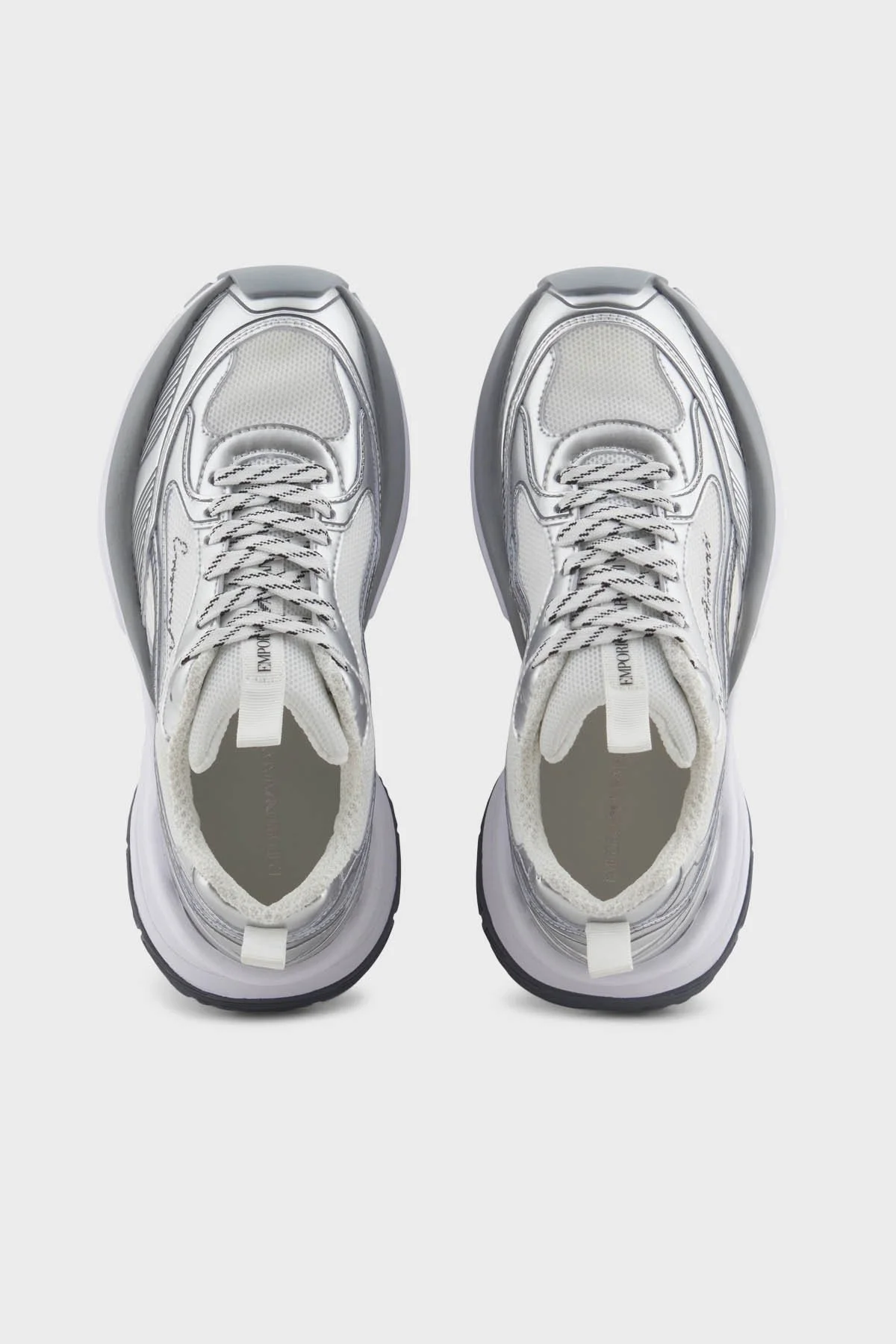 Emporio Armani Parlak Görünümlü Logolu Hakiki Deri Kalın Taban Bayan Ayakkabı X3X238 XR388 00520 GÜMÜŞ - 9