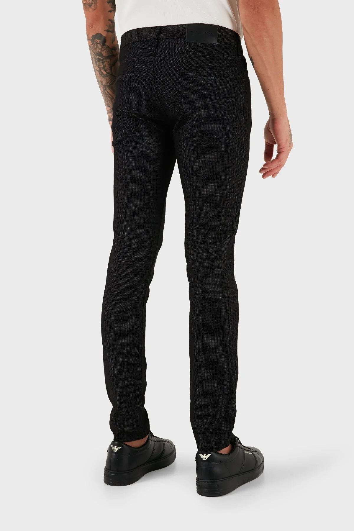 Emporio Armani Puantiyeli Streç Pamuklu Slim Fit Düşük Bel Dar Paça Jeans Erkek Kot Pantolon EM000121 AF14124 FC042 SİYAH - 5