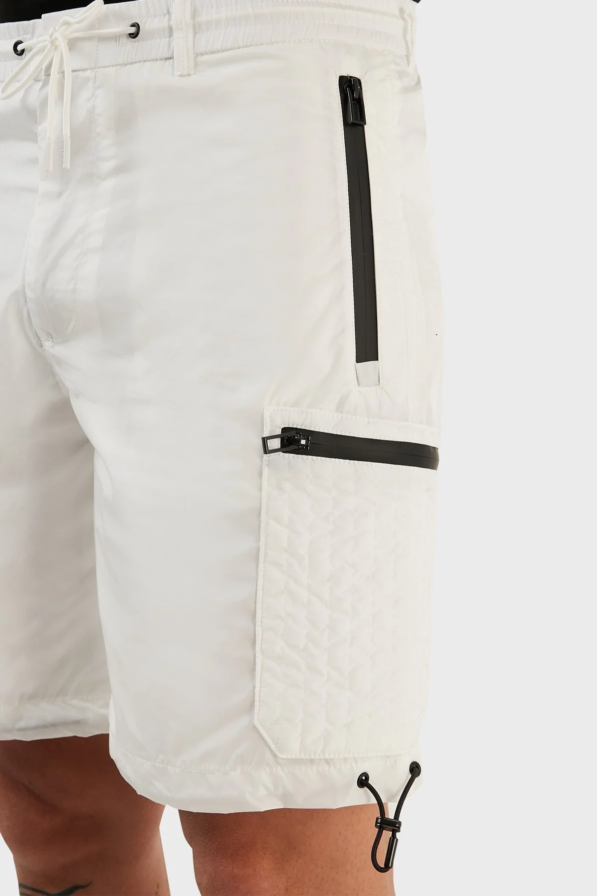 Emporio Armani Regular Fit Belden Bağlamalı Büzgülü Erkek Bermuda 3R1PC3 1NRMZ 0101 BEYAZ - 5