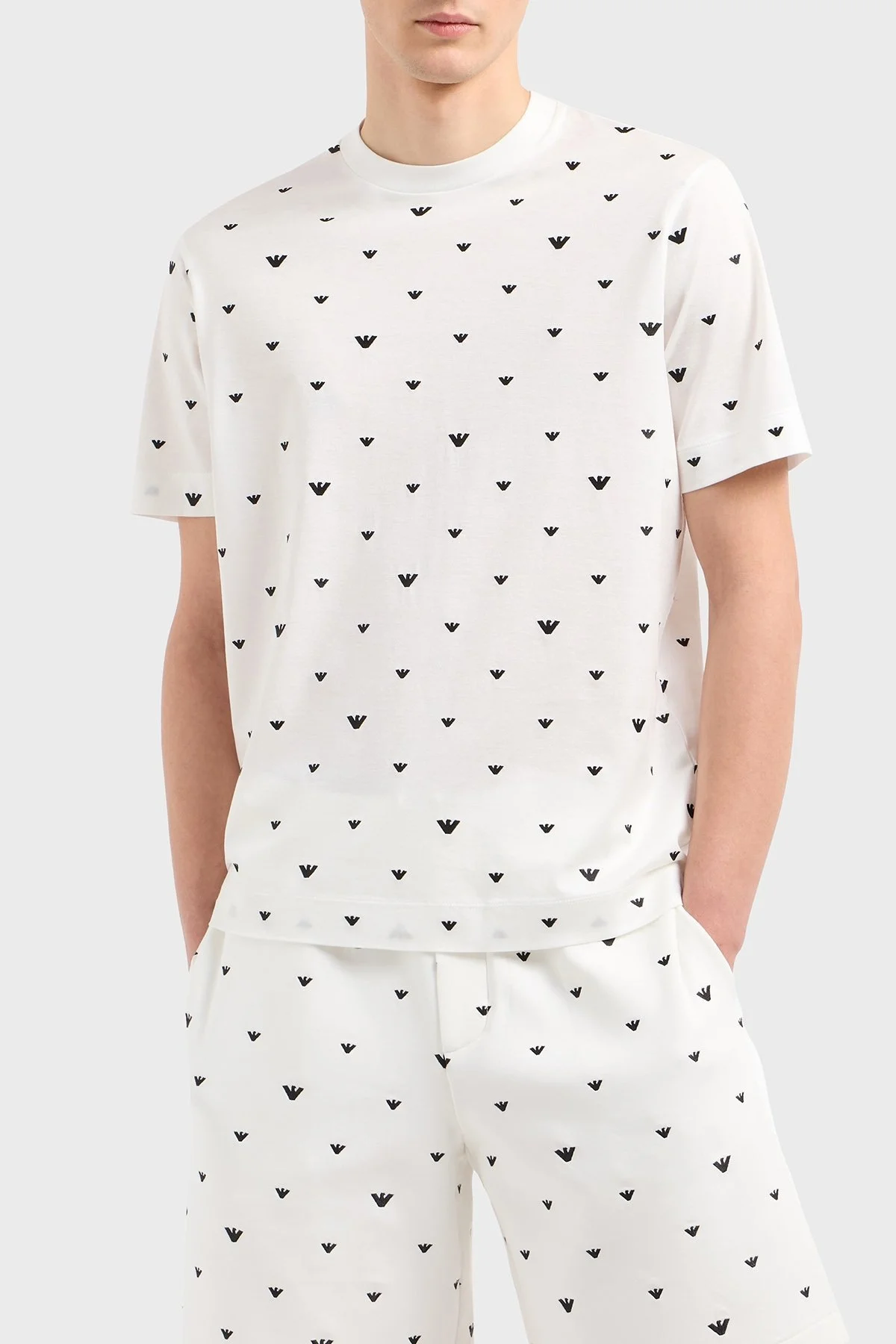 Emporio Armani Regular Fit Bisiklet Yaka Tamamı Logolu Erkek T Shirt EM001400 AF10017 F0085 BEYAZ - 1