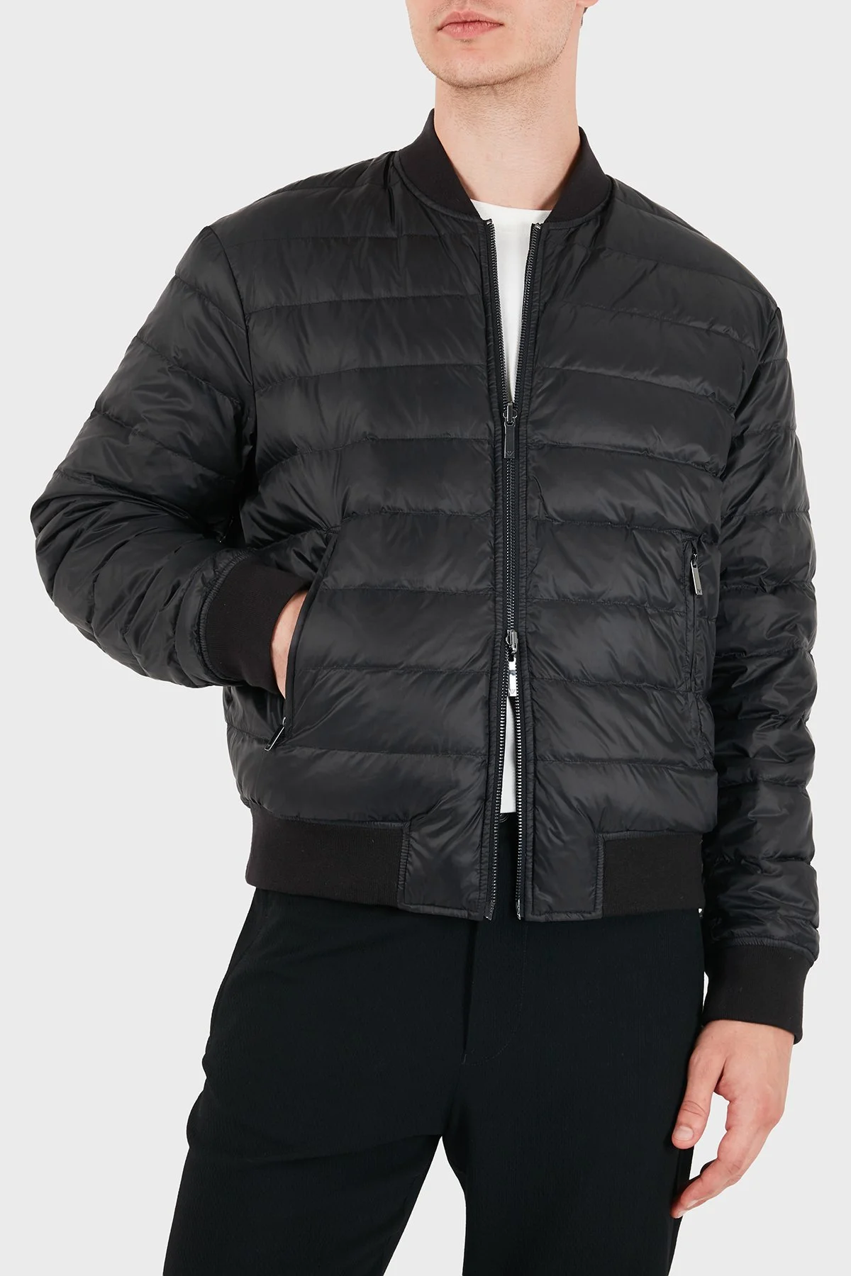 Emporio Armani Regular Fit Çift Taraflı Kuş Tüyü Dolgulu Erkek Mont EM006731 AF28011 UC001 Siyah - 5