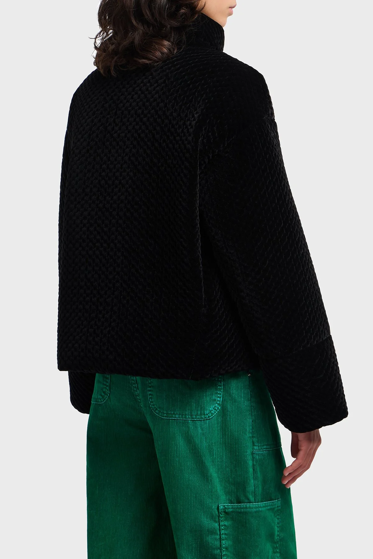 Emporio Armani Regular Fit Dik Yaka Efektli Kadife Bayan Mont EW001464 AF14361 UC001 SİYAH - 3